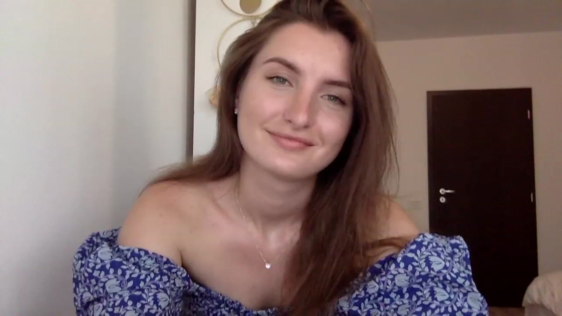 Gallery image thumbnail from EmilyRosier's myfreecams stream on, 08/04/2023, 16:06 image 14 of 20
