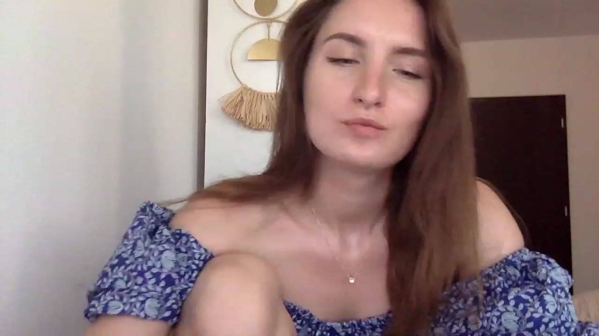 Gallery image thumbnail from EmilyRosier's myfreecams stream on, 08/04/2023, 16:06 image 6 of 20