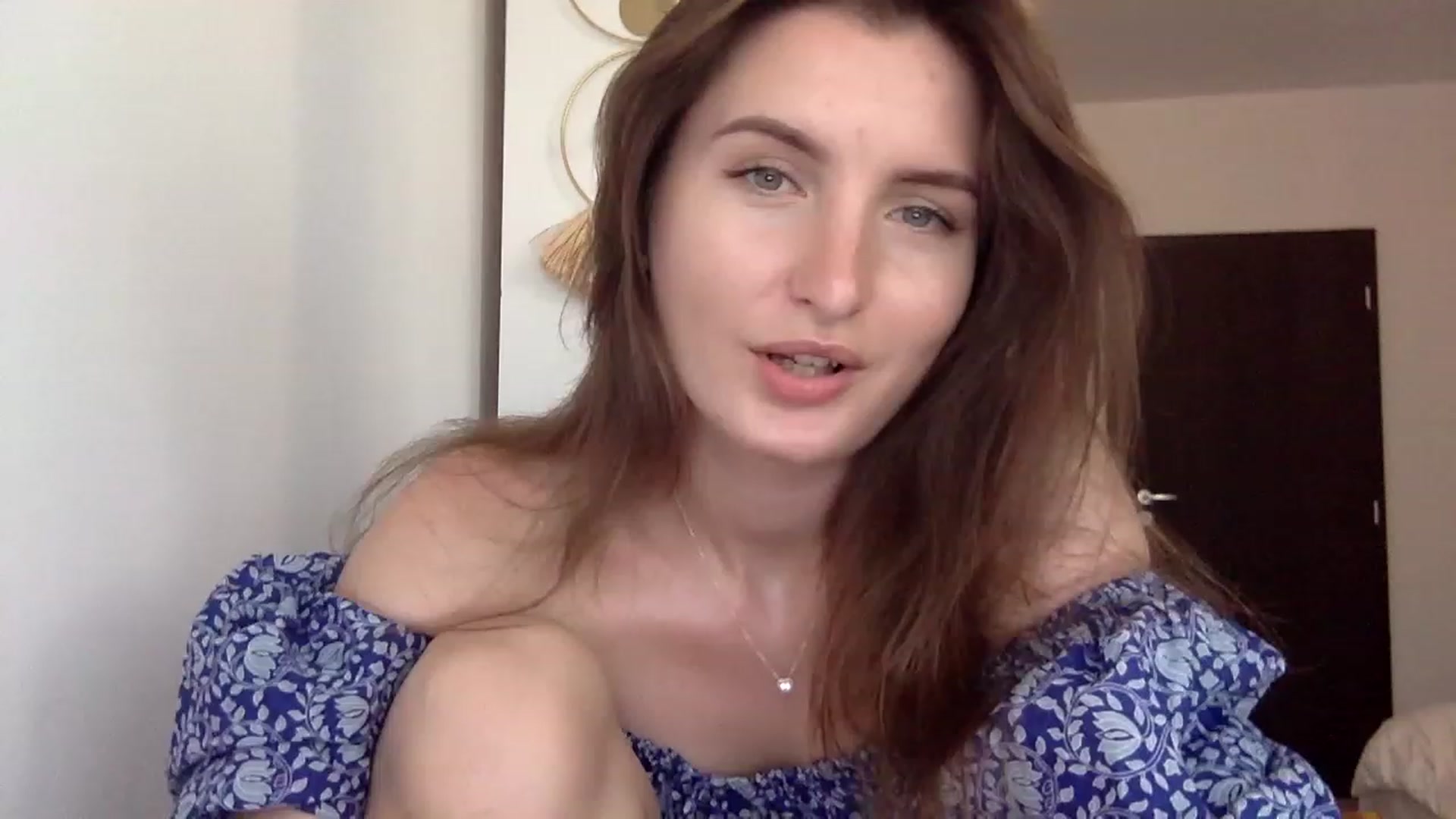 Gallery image thumbnail from EmilyRosier's myfreecams stream on, 08/04/2023, 16:06 image 1 of 20