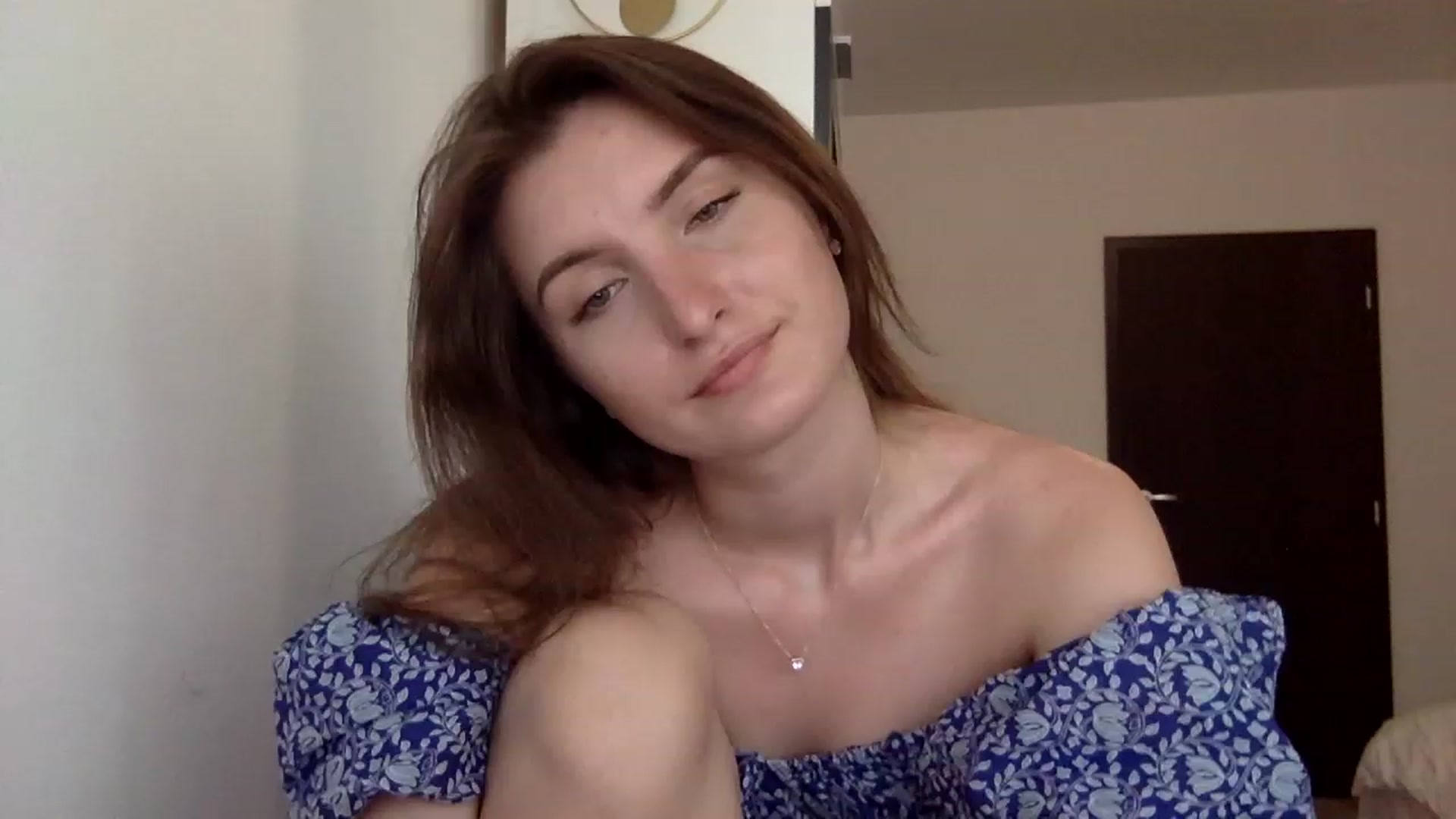 Gallery image thumbnail from EmilyRosier's myfreecams stream on, 08/04/2023, 16:06 image 11 of 20