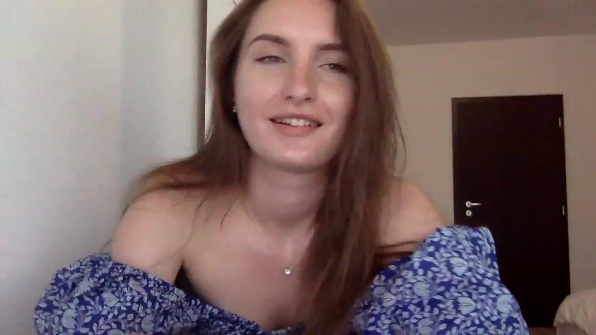 Gallery image thumbnail from EmilyRosier's myfreecams stream on, 08/04/2023, 16:06 image 18 of 20