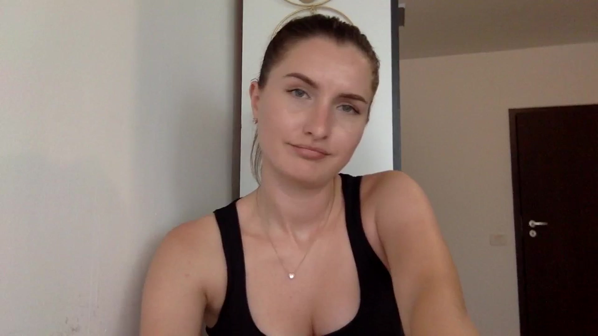 Gallery image thumbnail from EmilyRosier's myfreecams stream on, 08/08/2023, 15:57 image 11 of 20