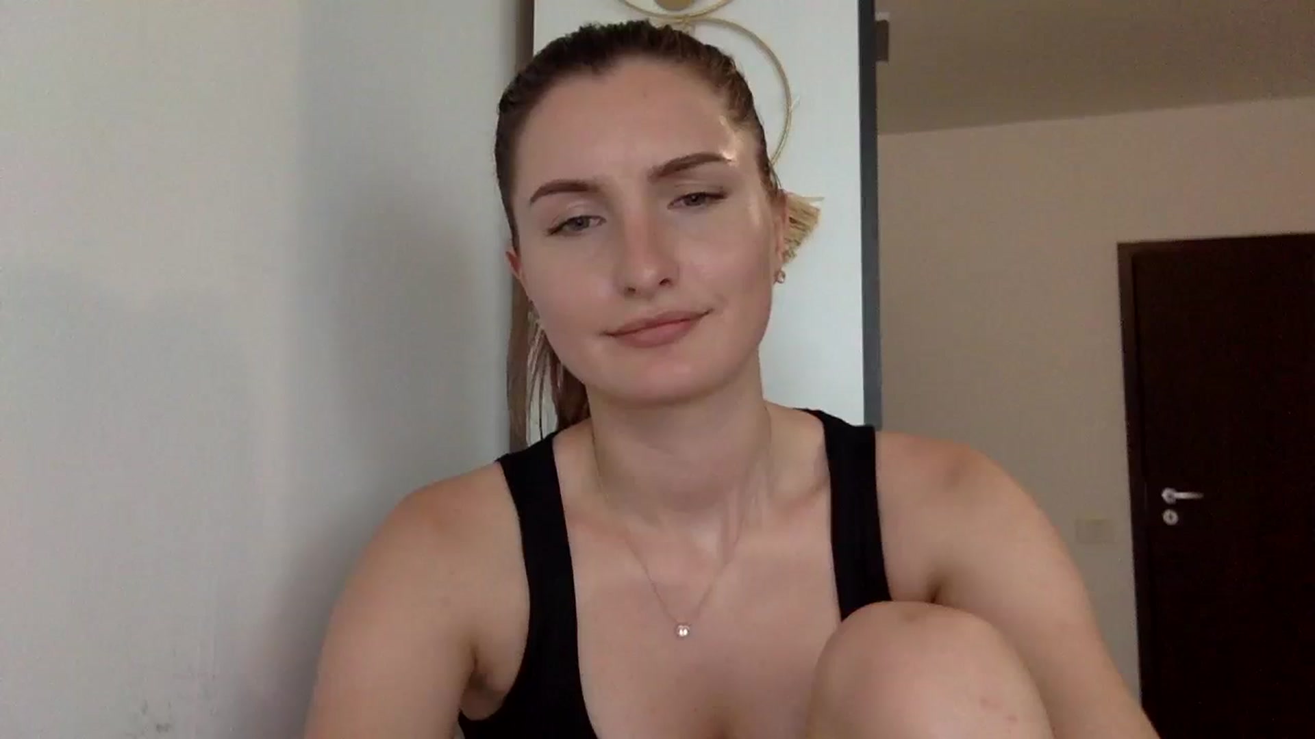 Gallery image thumbnail from EmilyRosier's myfreecams stream on, 08/08/2023, 15:57 image 14 of 20