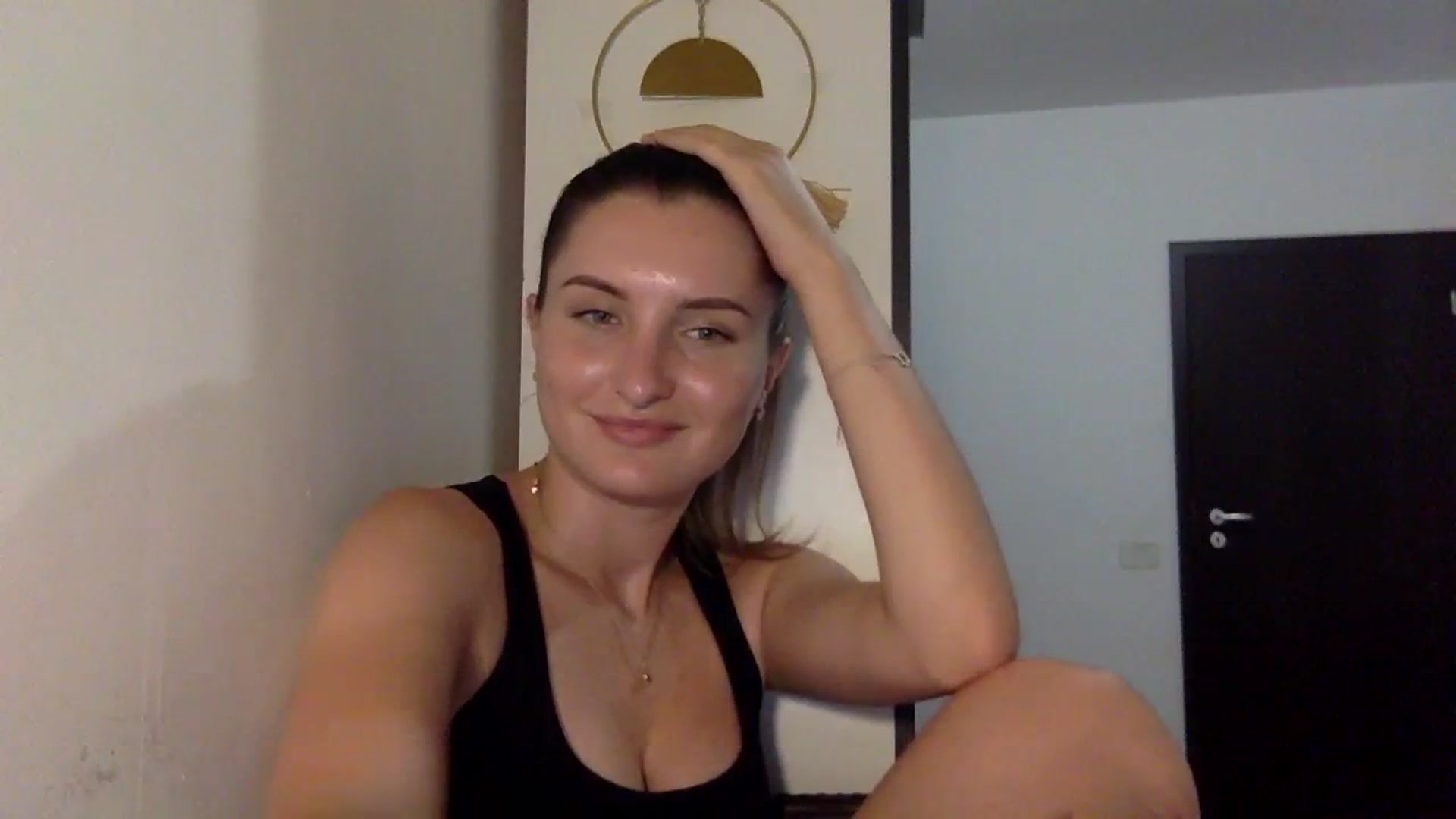 Gallery image thumbnail from EmilyRosier's myfreecams stream on, 08/08/2023, 19:04 image 18 of 20