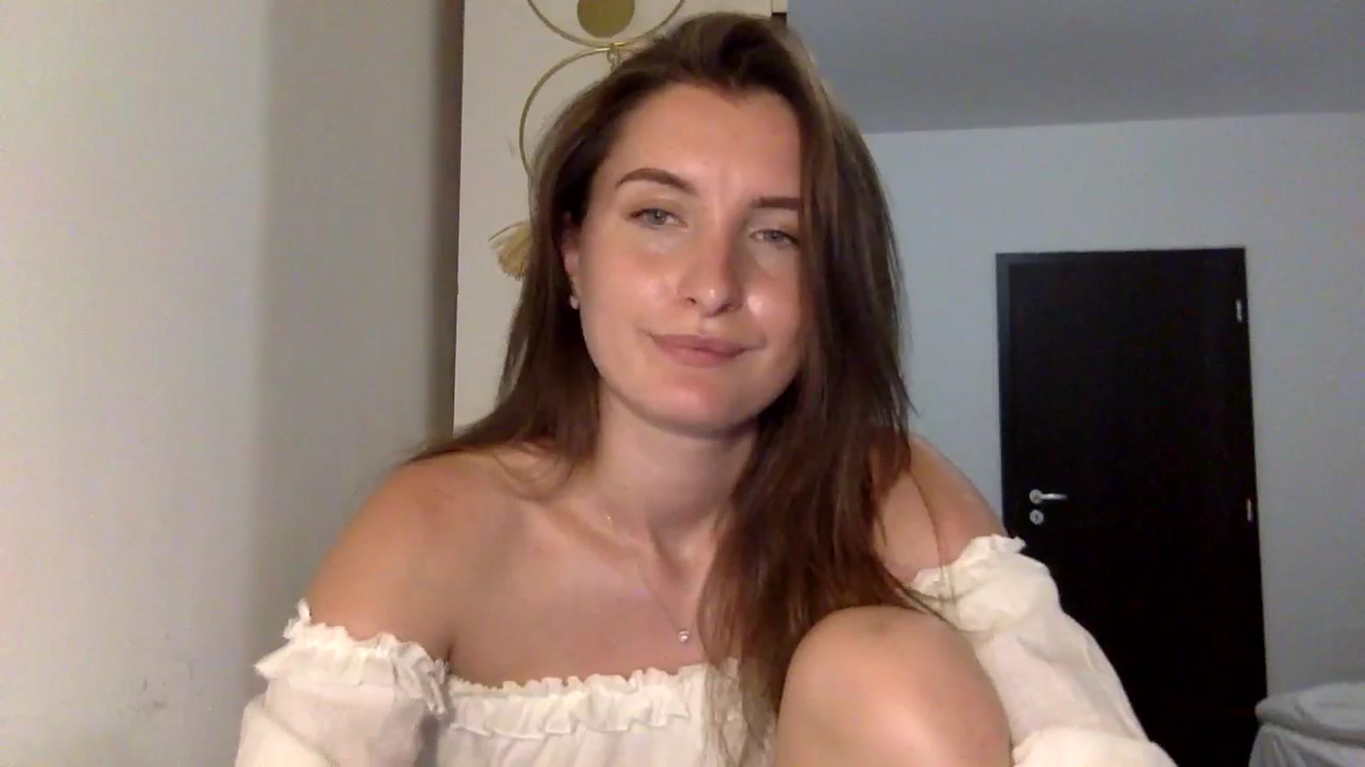 Gallery image thumbnail from EmilyRosier's myfreecams stream on, 08/09/2023, 21:49 image 13 of 20
