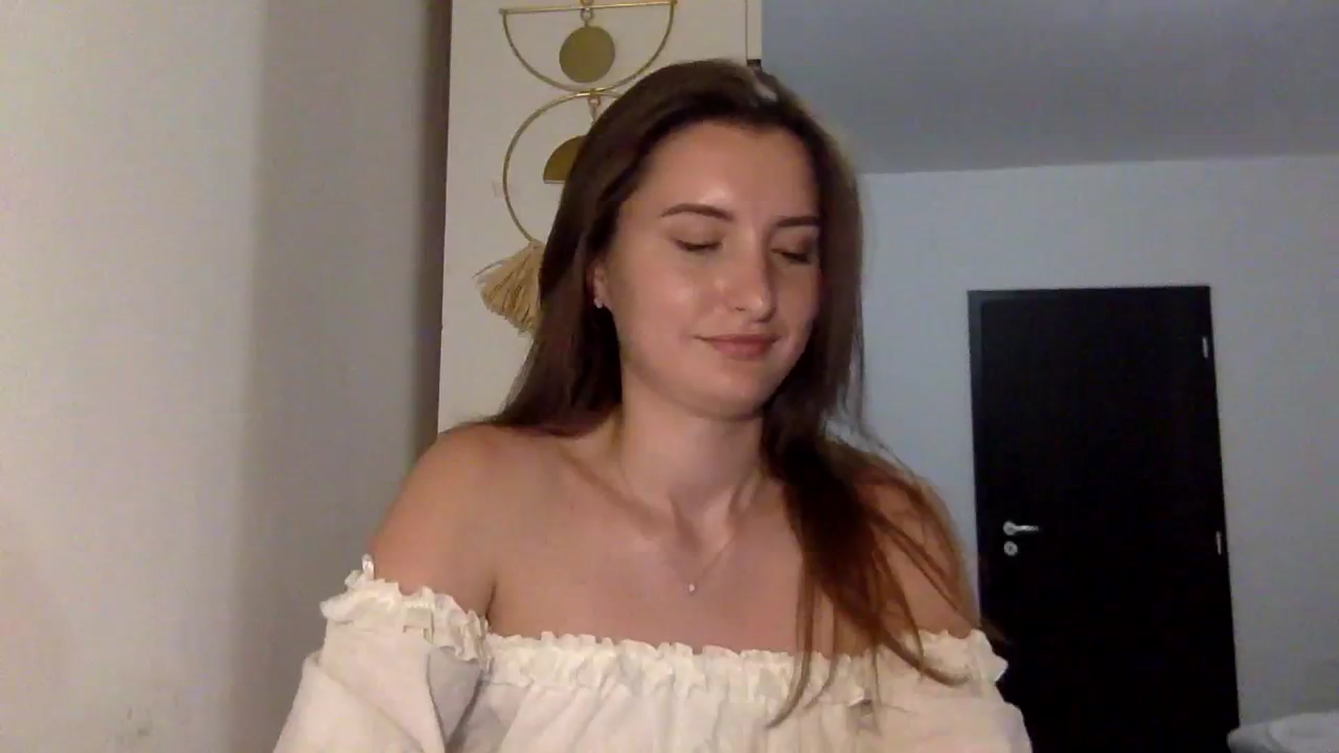 Gallery image thumbnail from EmilyRosier's myfreecams stream on, 08/09/2023, 21:49 image 6 of 20