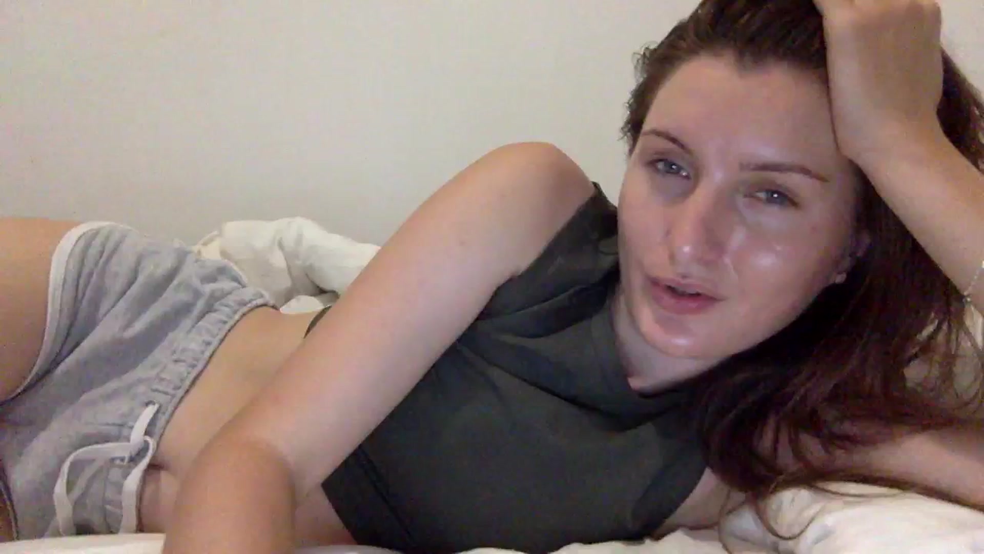 Gallery image thumbnail from EmilyRosier's myfreecams stream on, 08/10/2023, 22:12 image 18 of 20