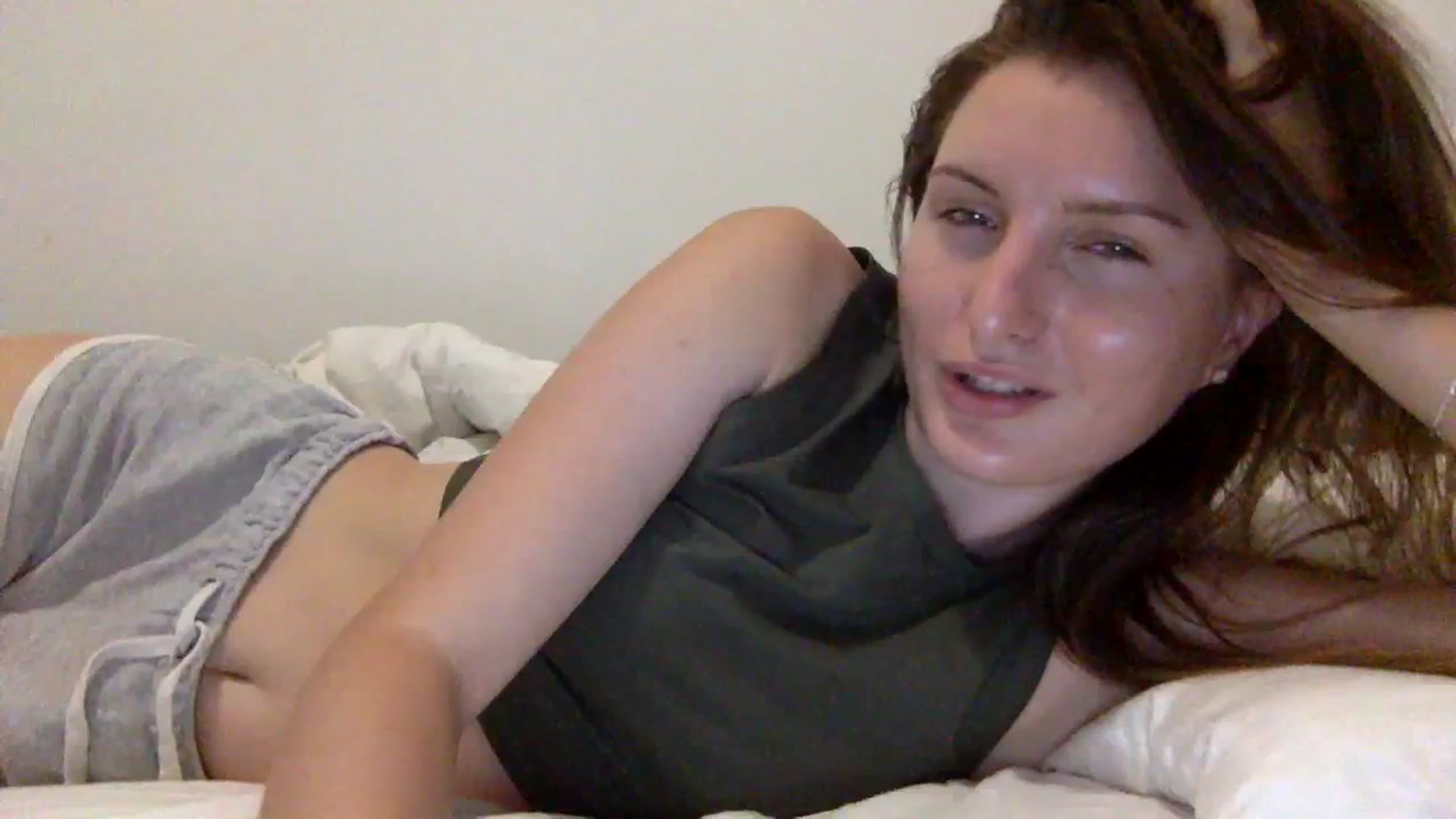 Gallery image thumbnail from EmilyRosier's myfreecams stream on, 08/10/2023, 22:12 image 10 of 20