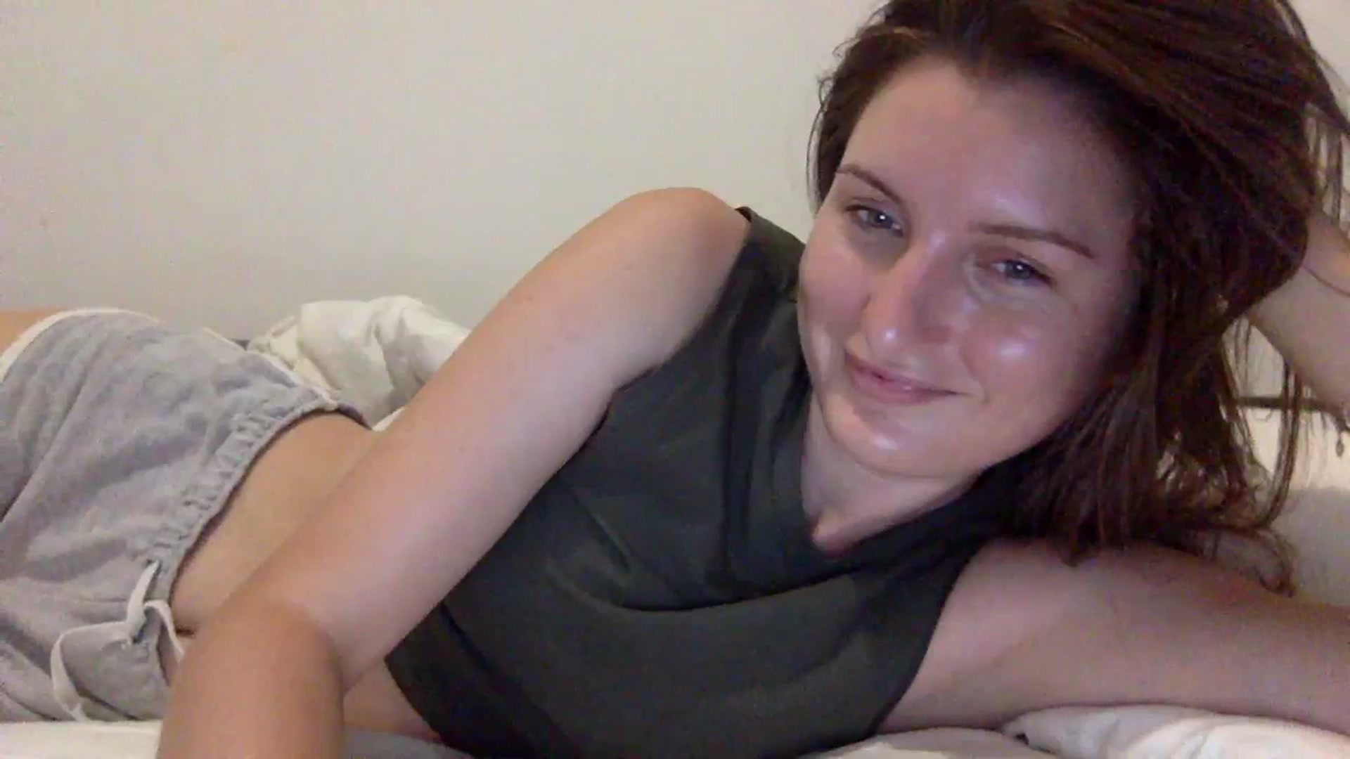 Gallery image thumbnail from EmilyRosier's myfreecams stream on, 08/10/2023, 22:12 image 3 of 20