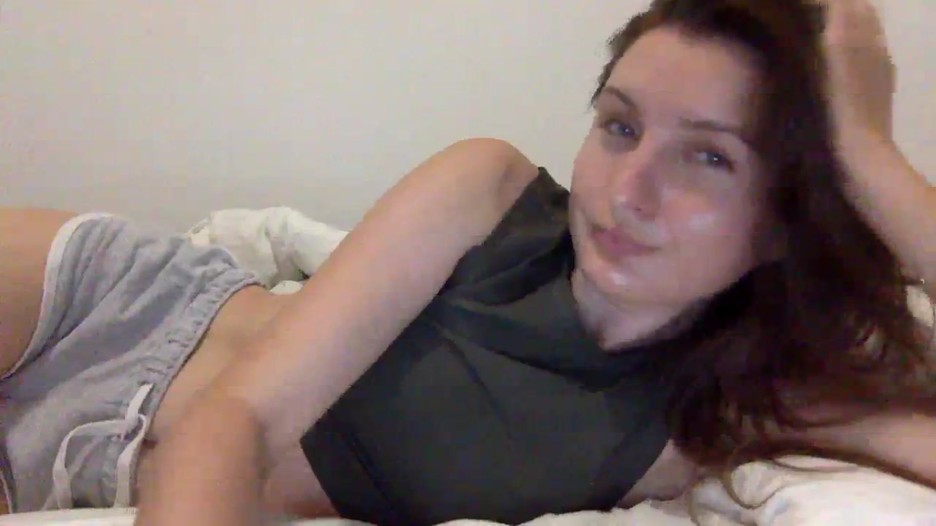 Gallery image thumbnail from EmilyRosier's myfreecams stream on, 08/10/2023, 22:12 image 19 of 20