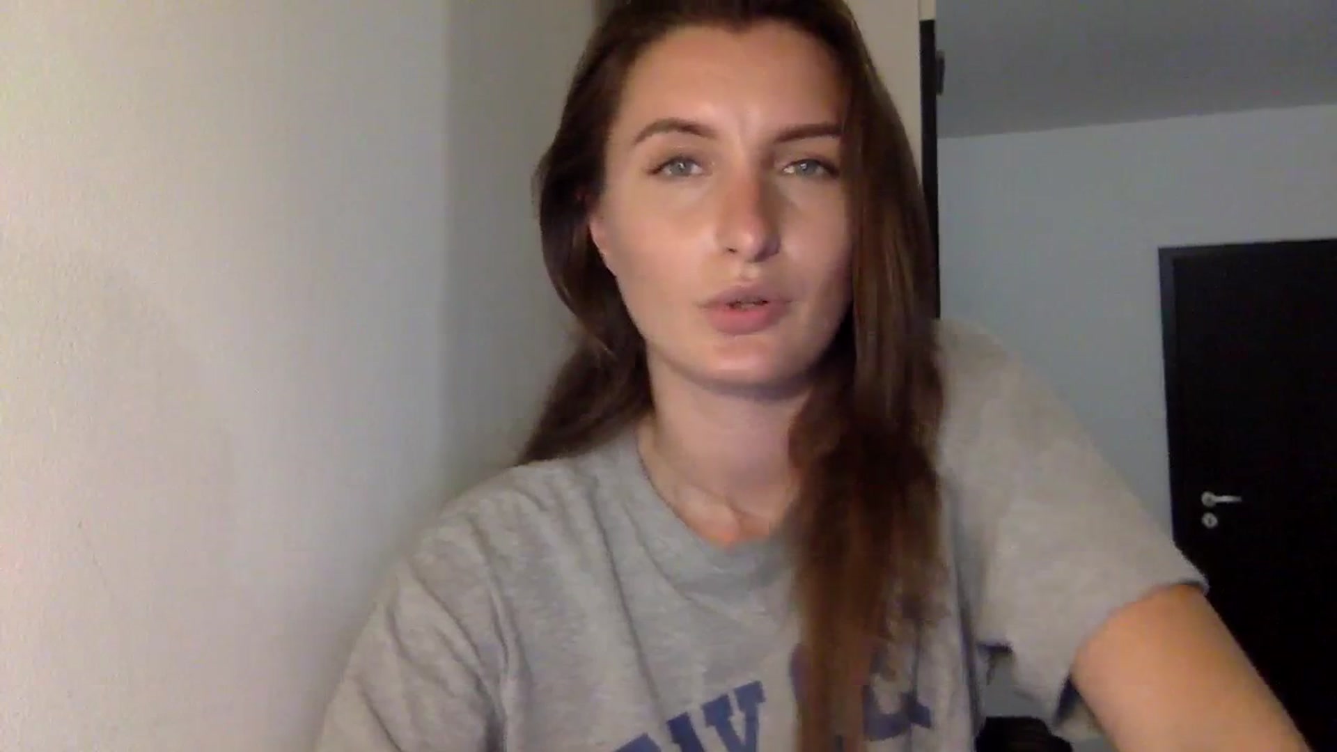 Gallery image thumbnail from EmilyRosier's myfreecams stream on, 08/30/2023, 19:36 image 5 of 20
