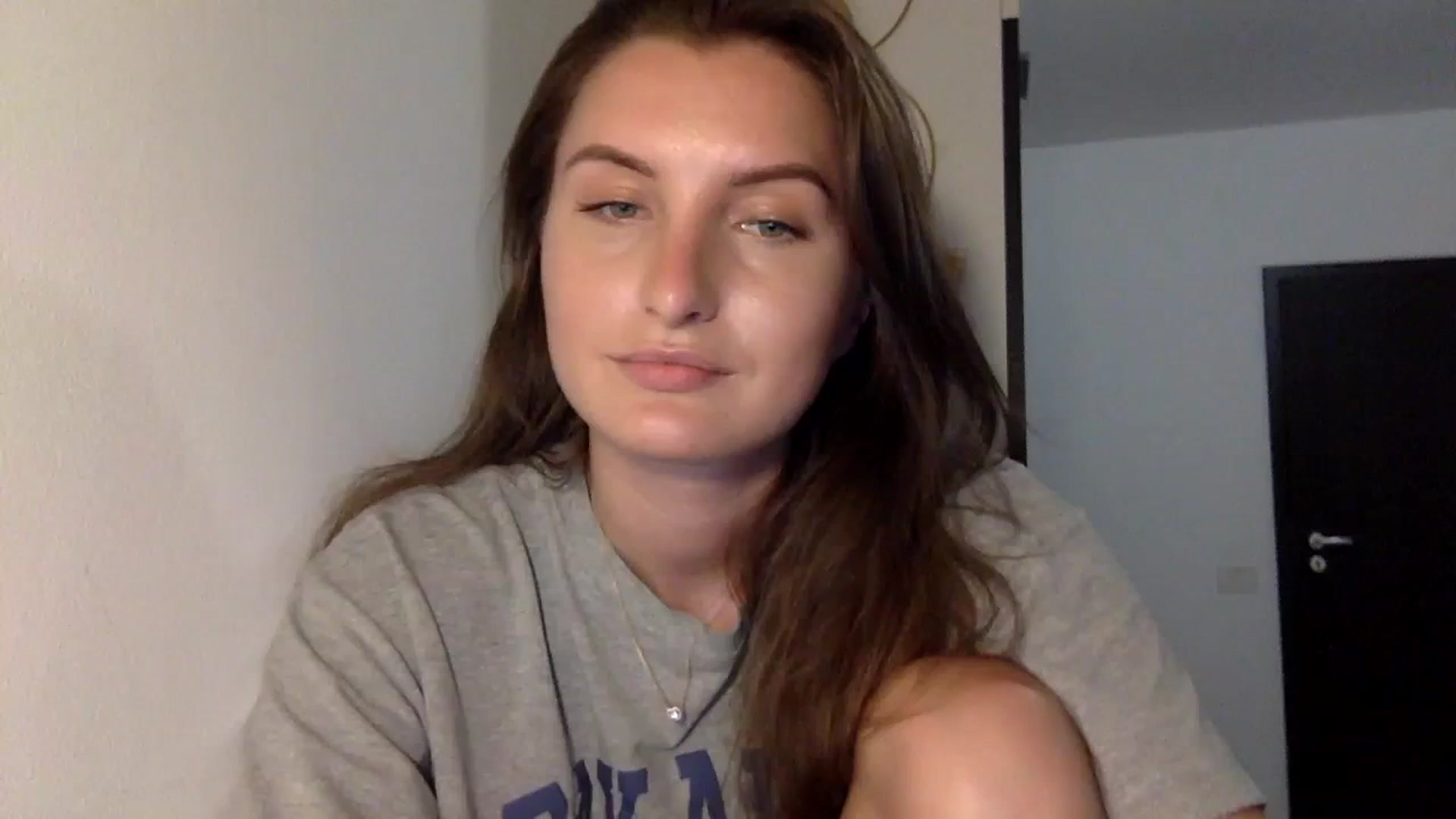 Gallery image thumbnail from EmilyRosier's myfreecams stream on, 08/30/2023, 19:36 image 1 of 20