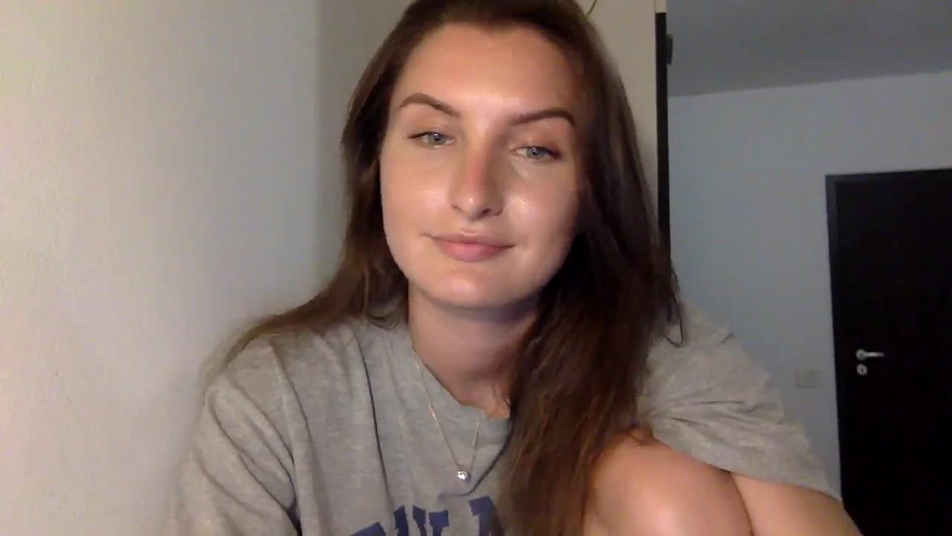 Gallery image thumbnail from EmilyRosier's myfreecams stream on, 08/30/2023, 19:36 image 2 of 20
