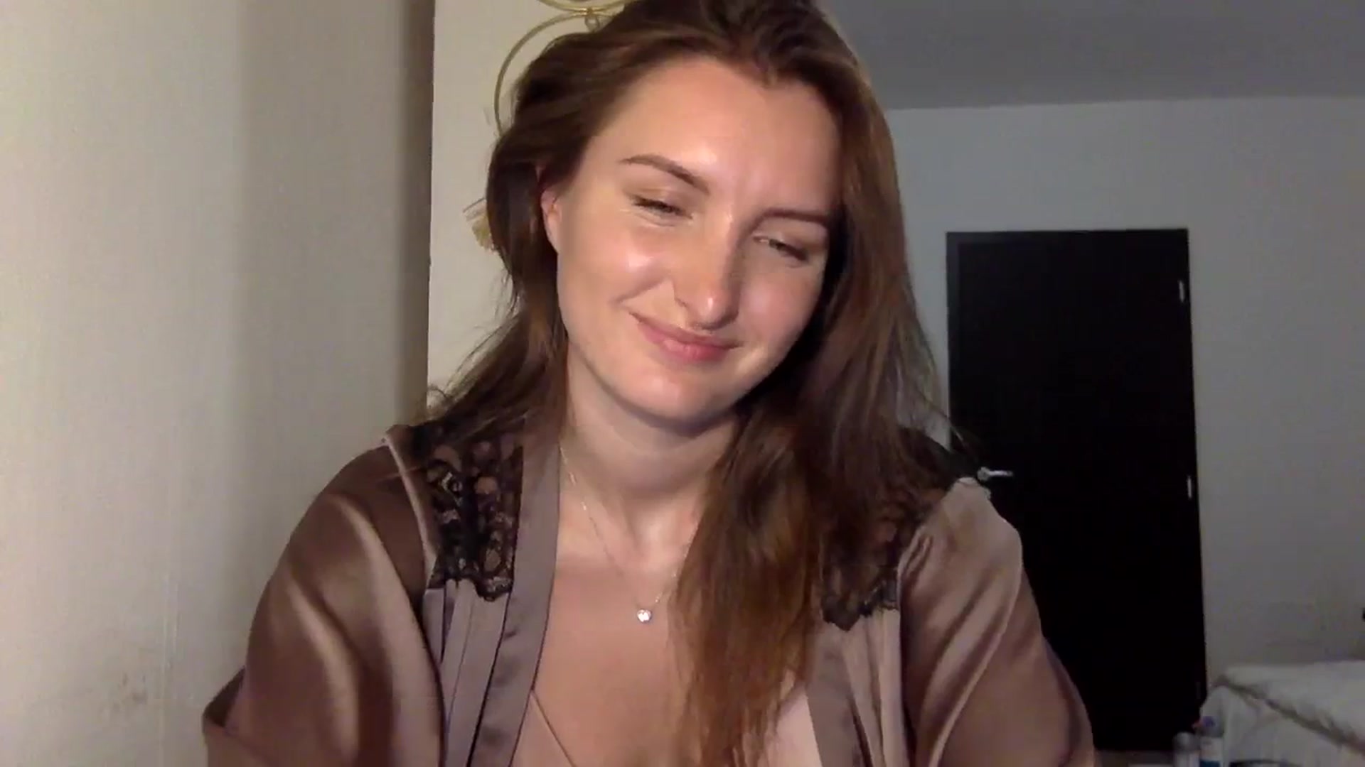 Gallery image thumbnail from EmilyRosier's myfreecams stream on, 09/06/2023, 18:49 image 14 of 20