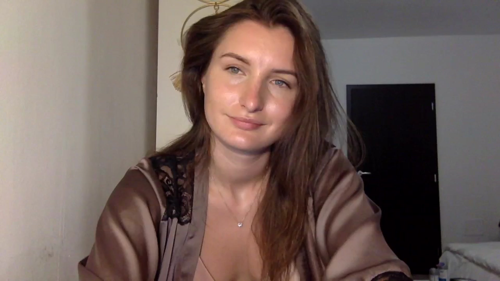 Gallery image thumbnail from EmilyRosier's myfreecams stream on, 09/06/2023, 18:49 image 19 of 20