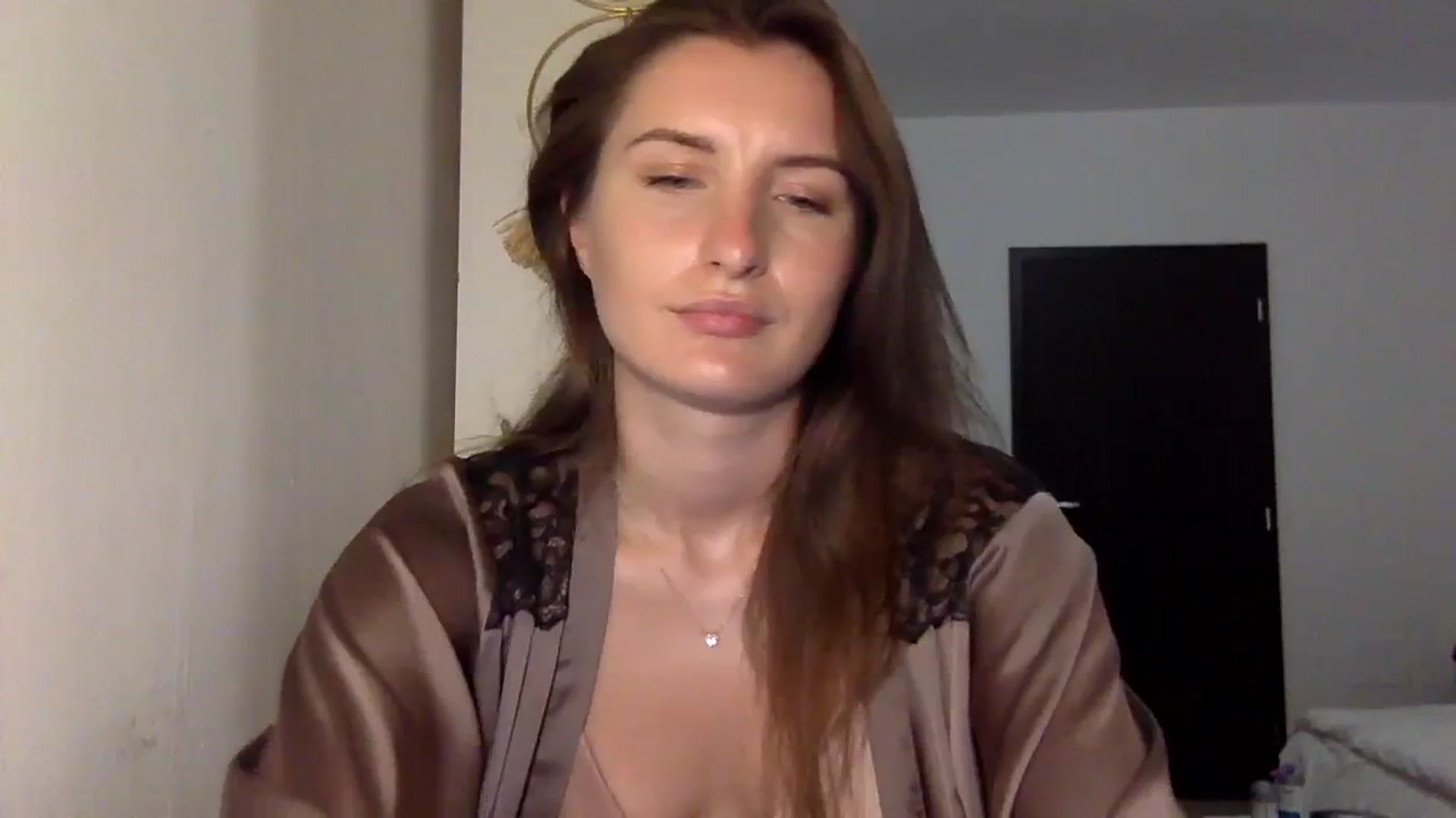 Gallery image thumbnail from EmilyRosier's myfreecams stream on, 09/06/2023, 18:49 image 12 of 20
