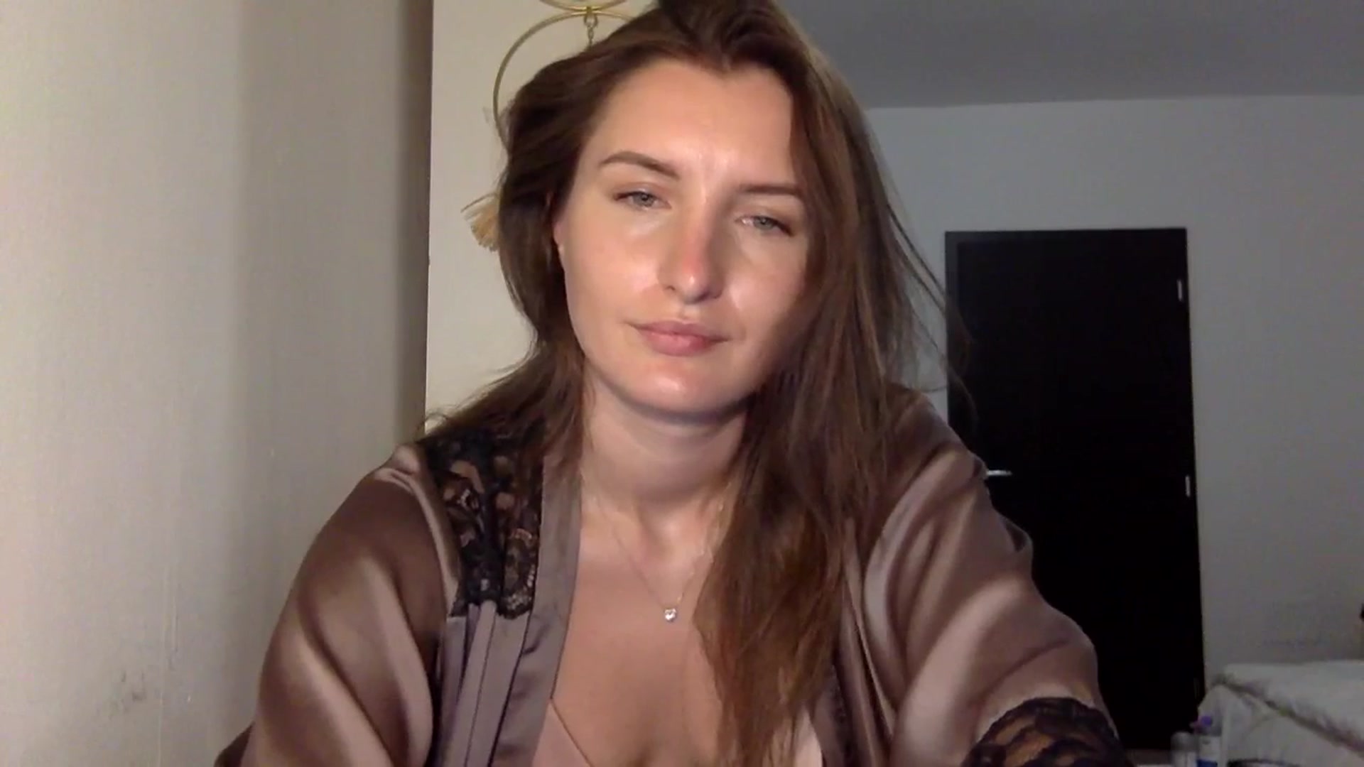 Gallery image thumbnail from EmilyRosier's myfreecams stream on, 09/06/2023, 18:49 image 16 of 20