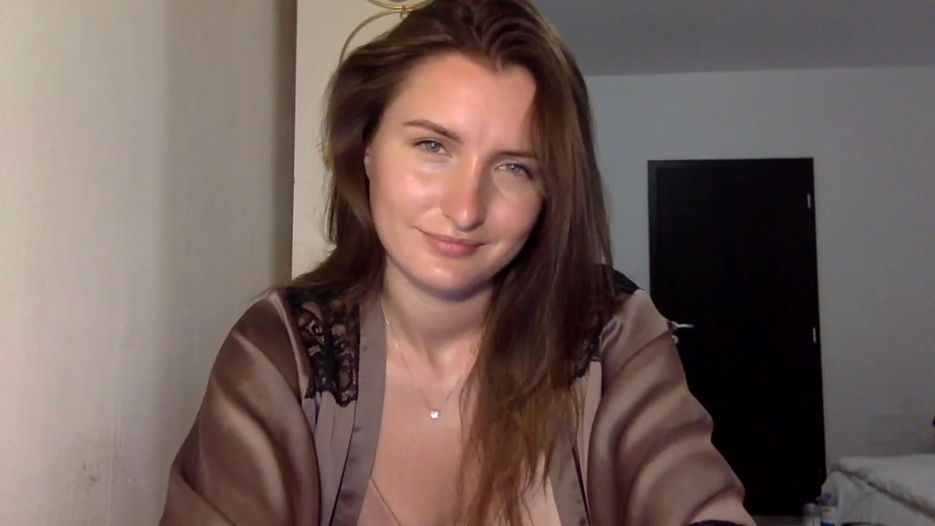 Gallery image thumbnail from EmilyRosier's myfreecams stream on, 09/06/2023, 18:49 image 10 of 20