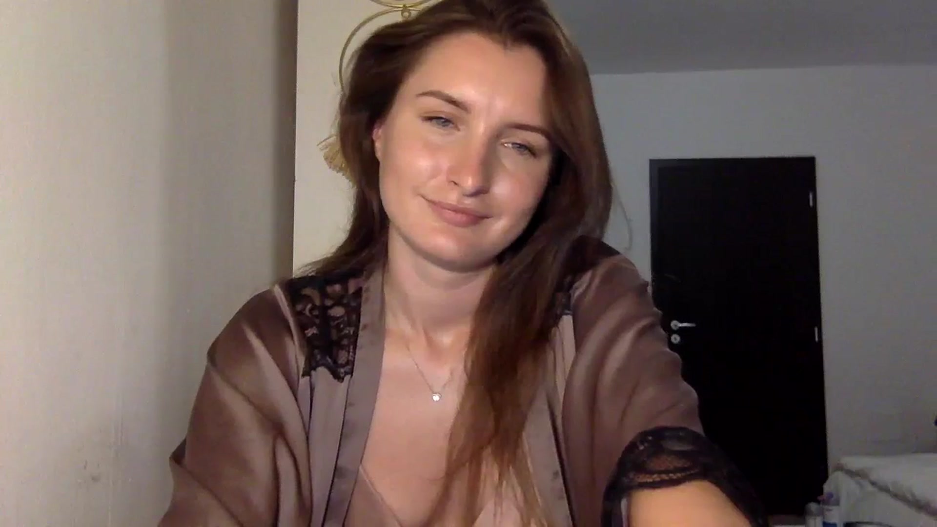 Gallery image thumbnail from EmilyRosier's myfreecams stream on, 09/06/2023, 18:49 image 7 of 20