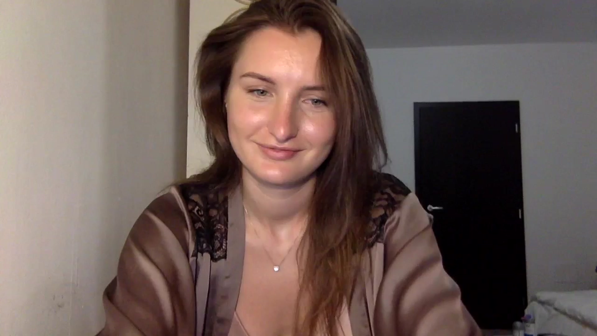 Gallery image thumbnail from EmilyRosier's myfreecams stream on, 09/06/2023, 18:49 image 9 of 20