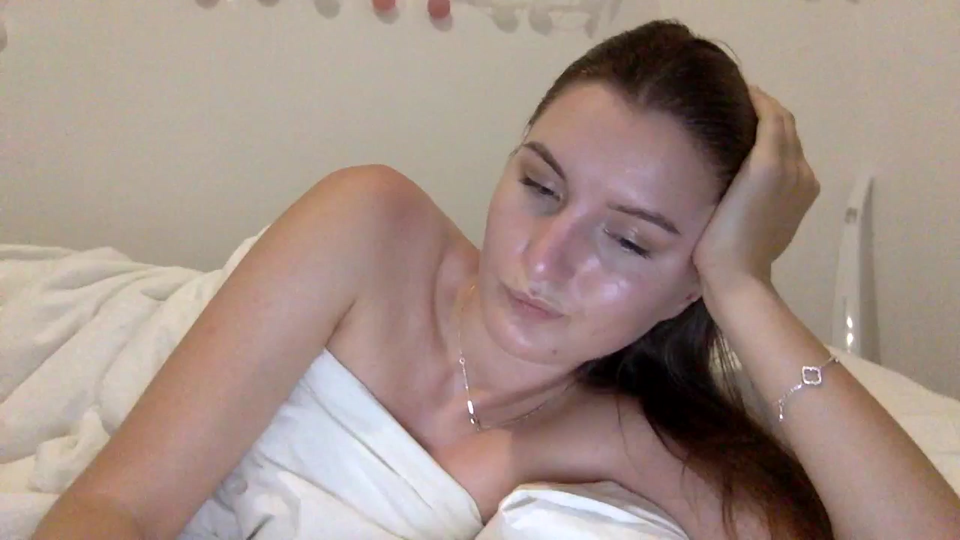 Gallery image thumbnail from EmilyRosier's myfreecams stream on, 09/11/2023, 22:00 image 6 of 20