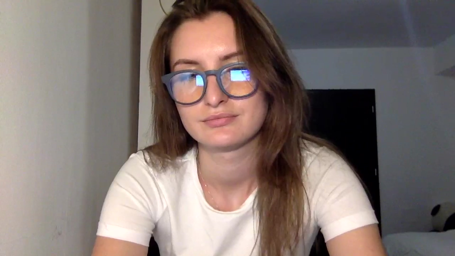 Gallery image thumbnail from EmilyRosier's myfreecams stream on, 09/13/2023, 23:31 image 15 of 20