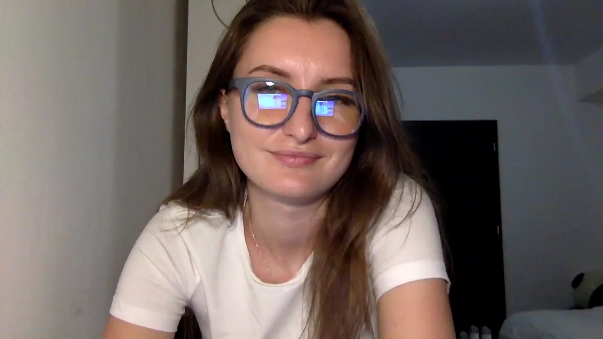 Gallery image thumbnail from EmilyRosier's myfreecams stream on, 09/13/2023, 23:31 image 19 of 20