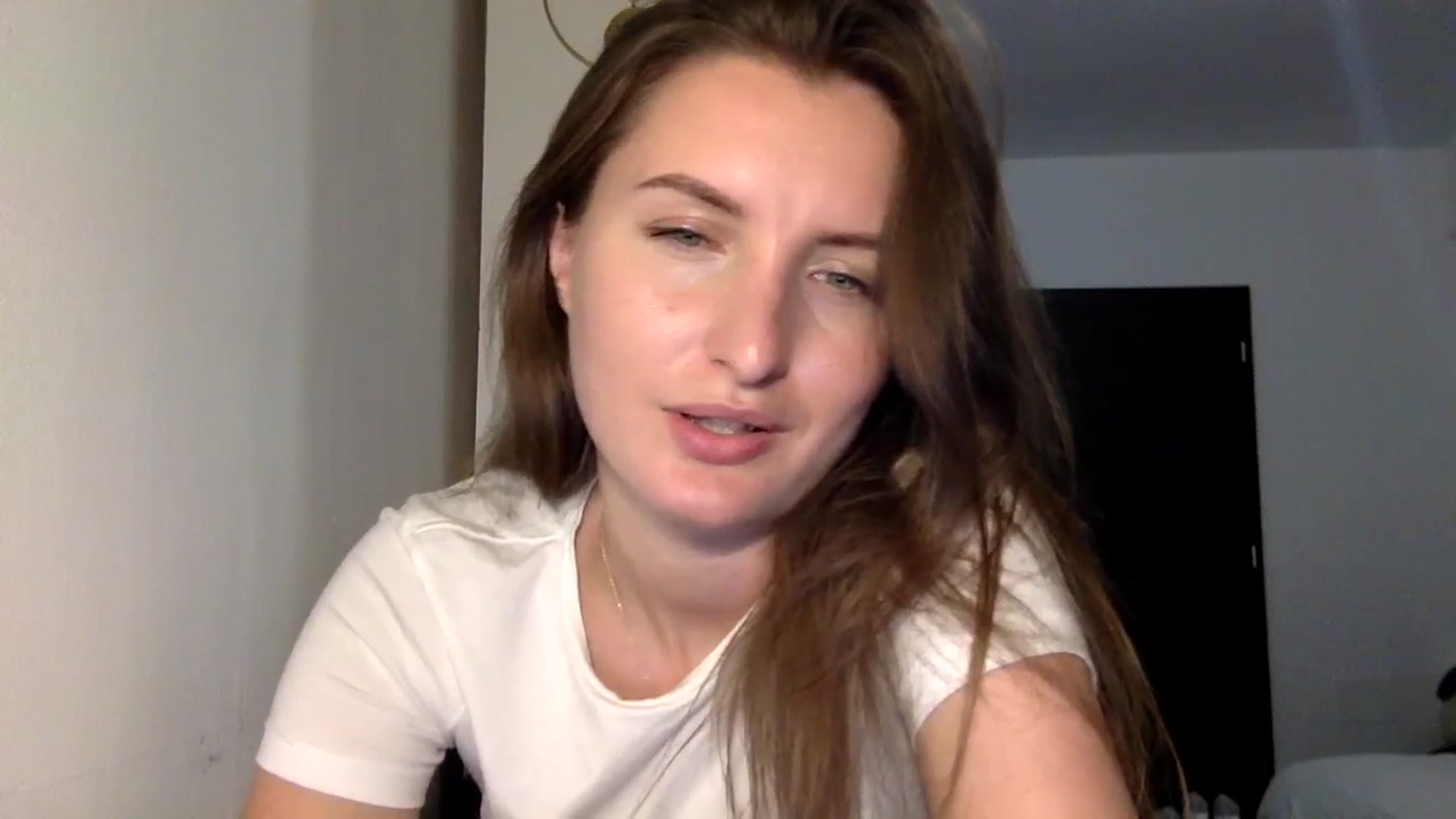 Gallery image thumbnail from EmilyRosier's myfreecams stream on, 09/13/2023, 23:31 image 5 of 20