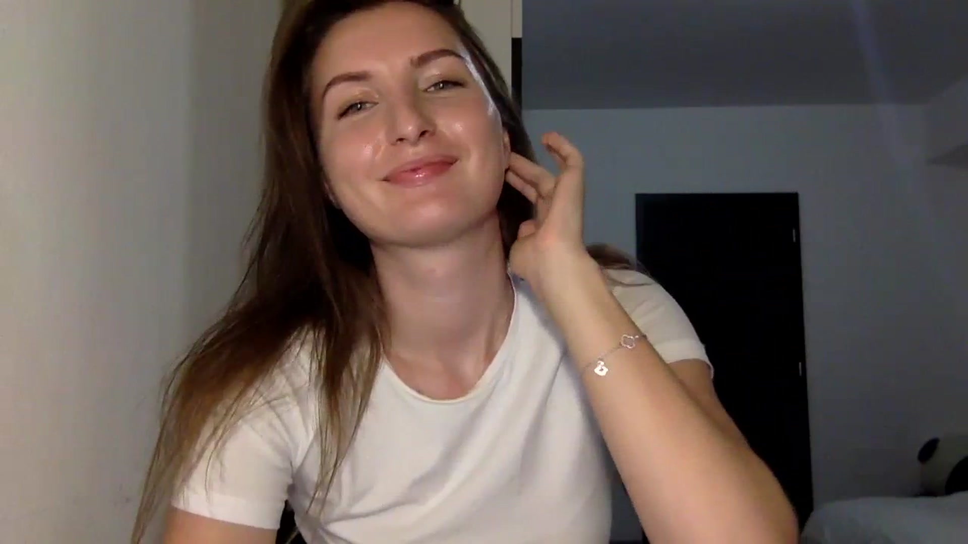 Gallery image thumbnail from EmilyRosier's myfreecams stream on, 09/13/2023, 23:31 image 9 of 20