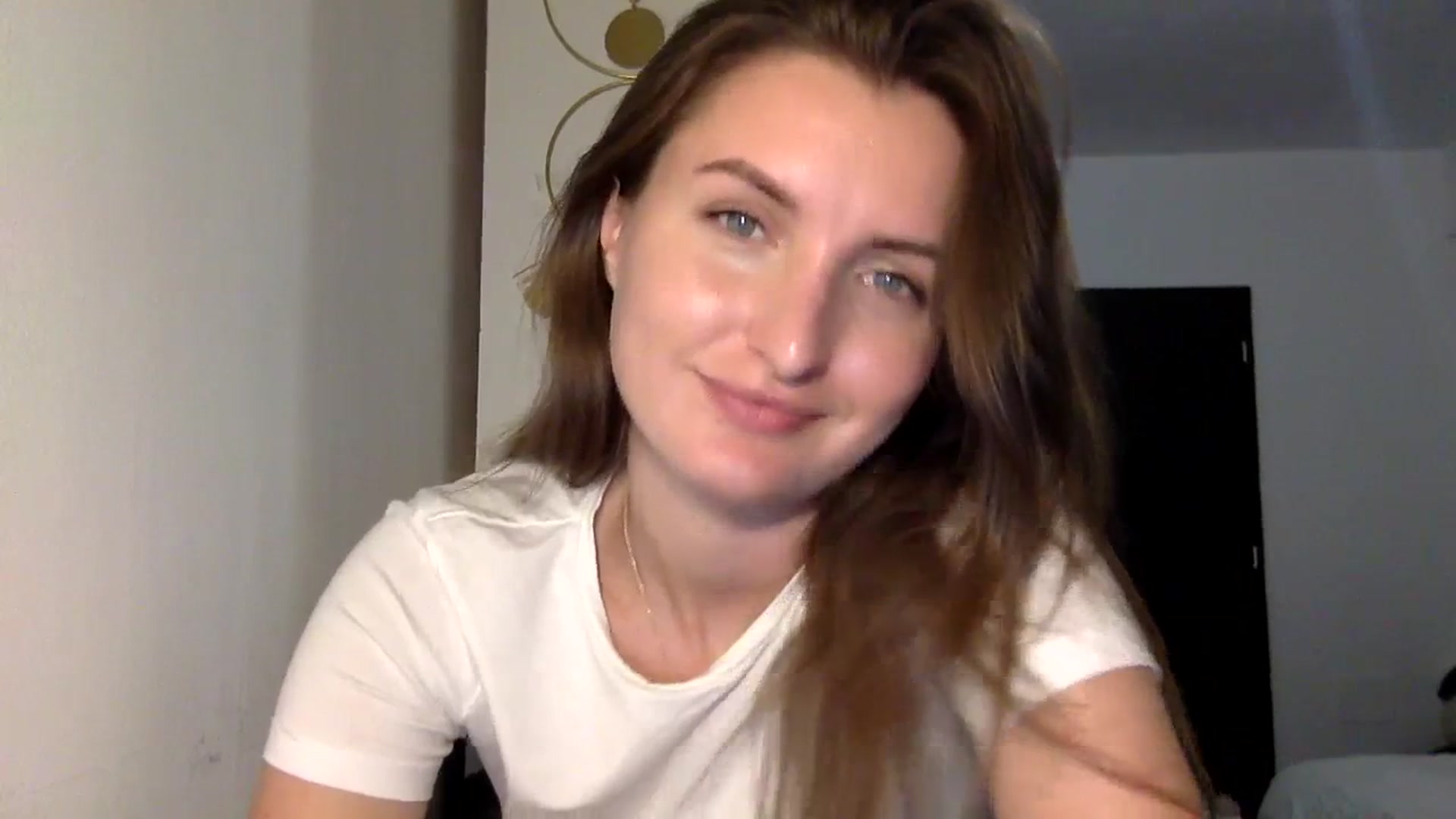 Gallery image thumbnail from EmilyRosier's myfreecams stream on, 09/13/2023, 23:31 image 6 of 20