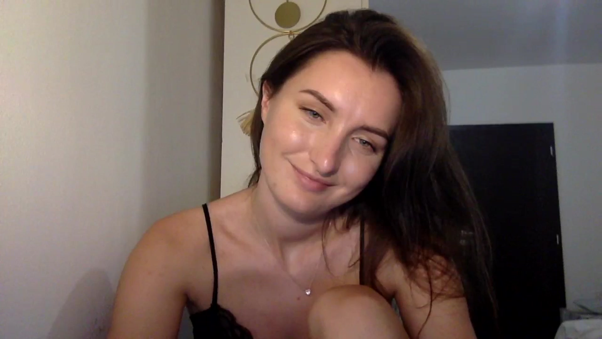 Gallery image thumbnail from EmilyRosier's myfreecams stream on, 09/22/2023, 19:36 image 19 of 20