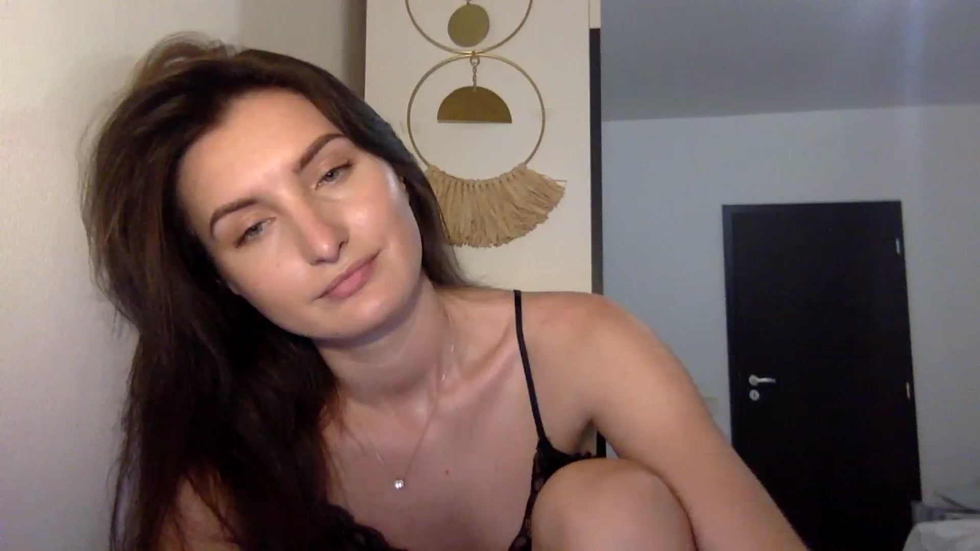 Gallery image thumbnail from EmilyRosier's myfreecams stream on, 09/22/2023, 19:36 image 3 of 20