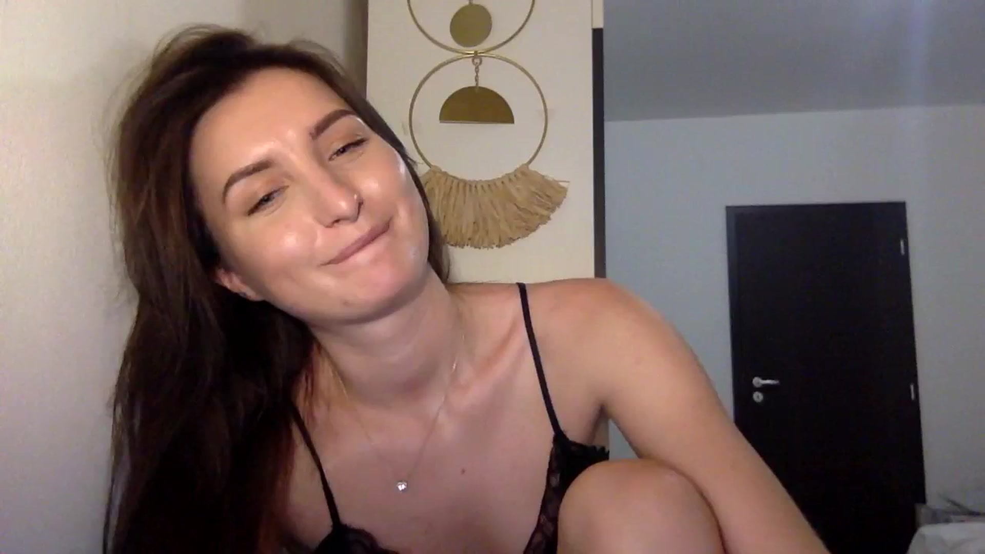 Gallery image thumbnail from EmilyRosier's myfreecams stream on, 09/22/2023, 19:36 image 4 of 20