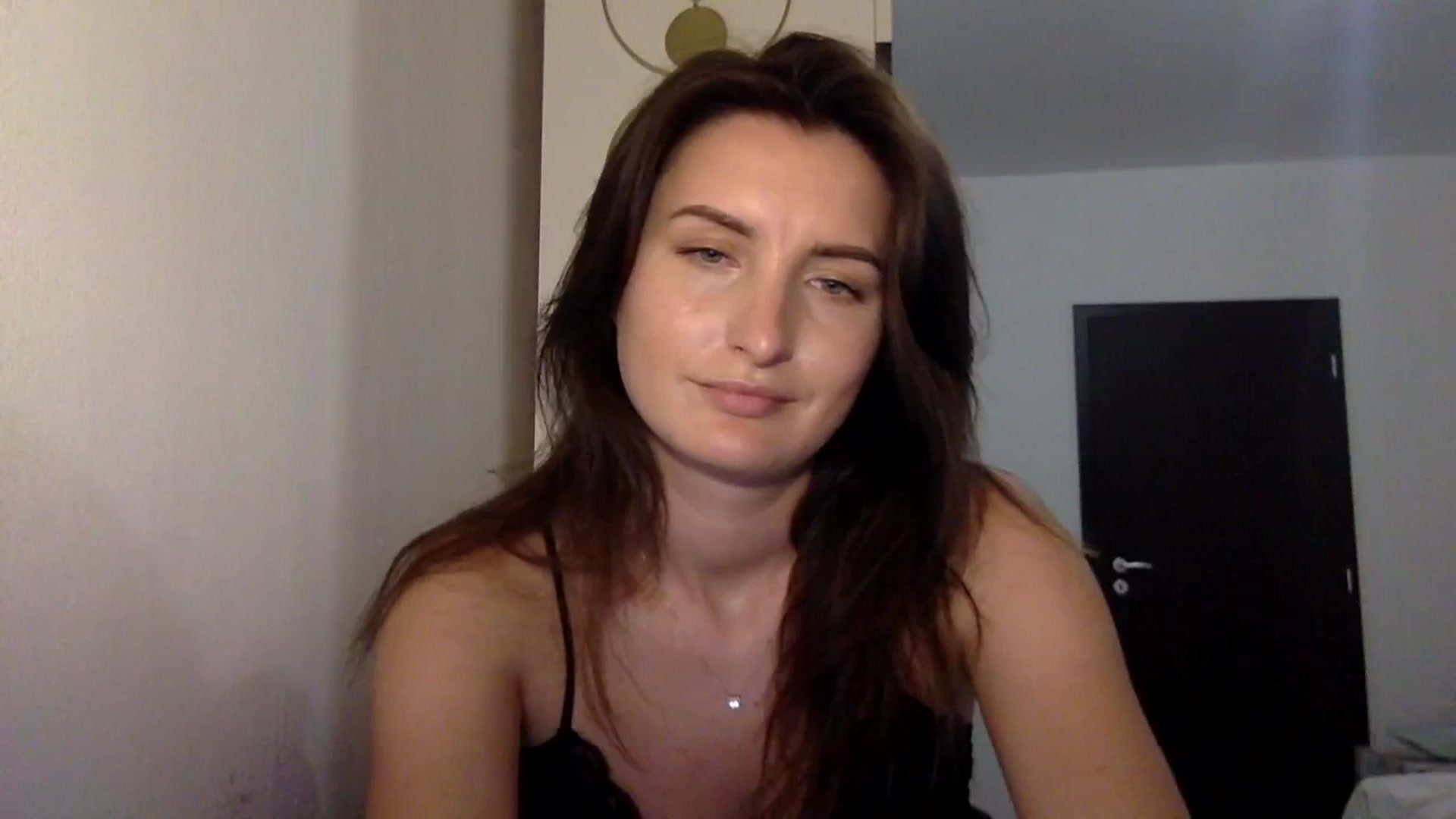Gallery image thumbnail from EmilyRosier's myfreecams stream on, 09/22/2023, 19:36 image 16 of 20