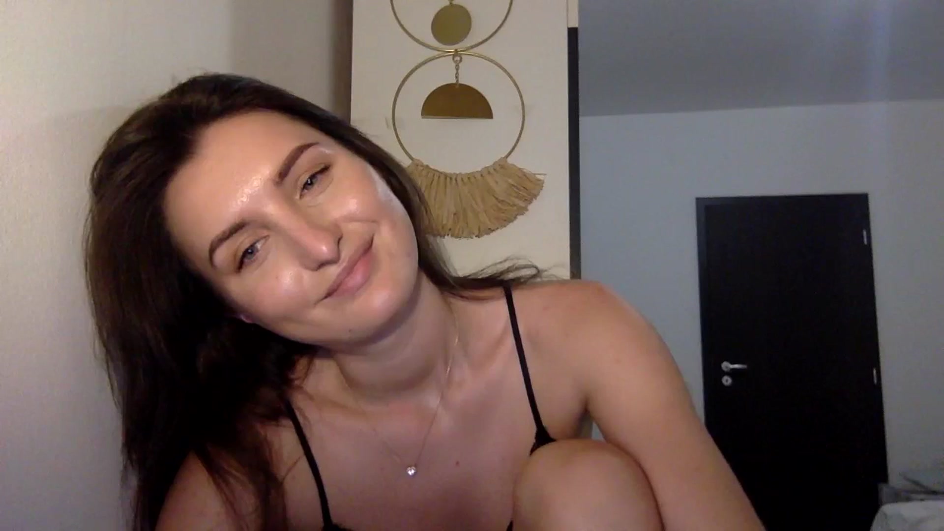 Gallery image thumbnail from EmilyRosier's myfreecams stream on, 09/22/2023, 19:36 image 20 of 20