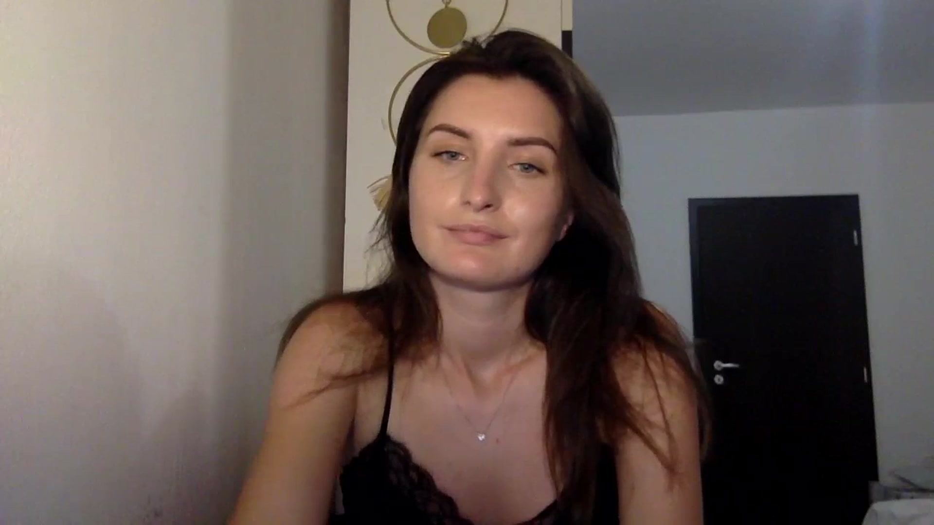Gallery image thumbnail from EmilyRosier's myfreecams stream on, 09/22/2023, 19:36 image 15 of 20