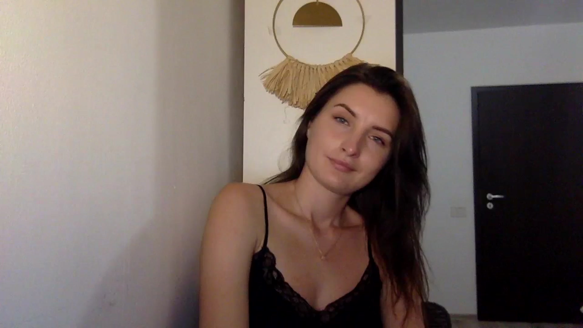 Gallery image thumbnail from EmilyRosier's myfreecams stream on, 09/22/2023, 20:44 image 2 of 20