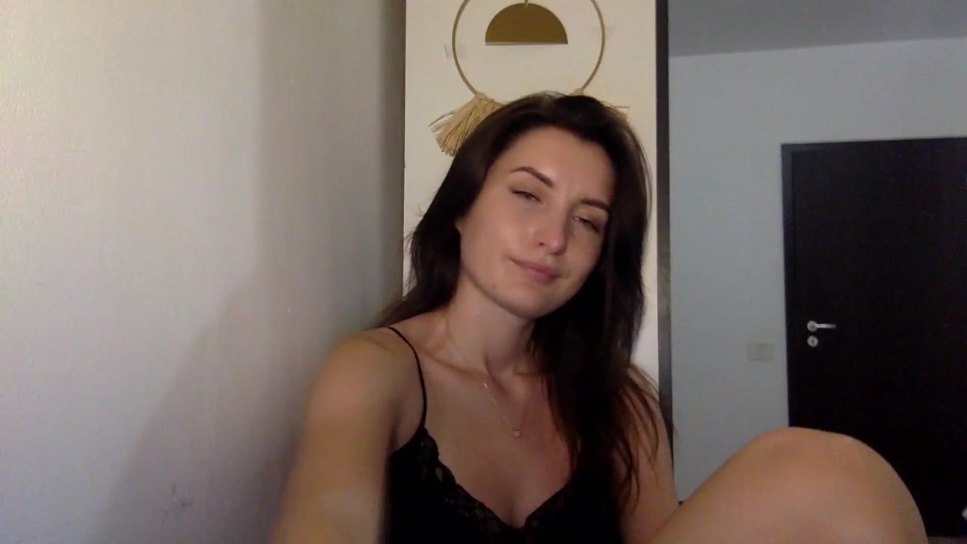 Gallery image thumbnail from EmilyRosier's myfreecams stream on, 09/22/2023, 20:44 image 3 of 20