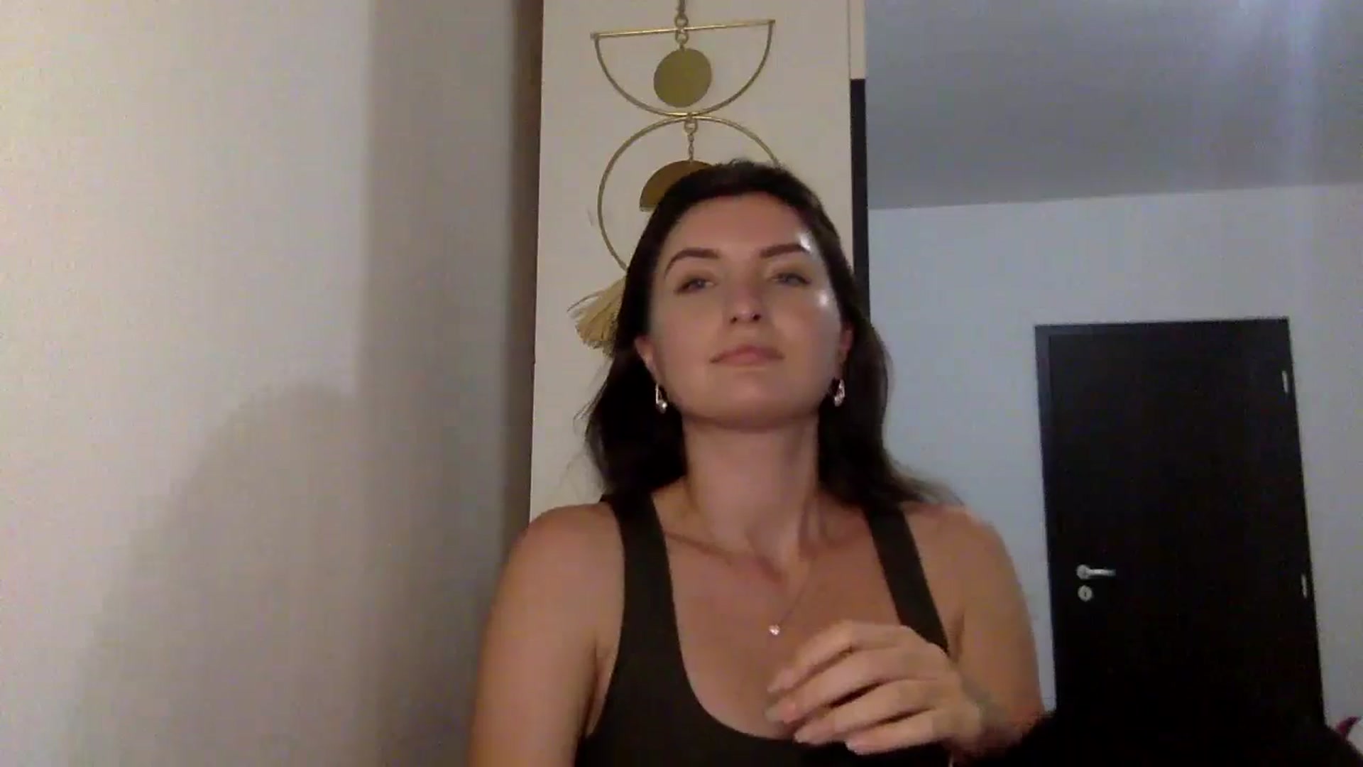 Gallery image thumbnail from EmilyRosier's myfreecams stream on, 09/25/2023, 19:40 image 8 of 20