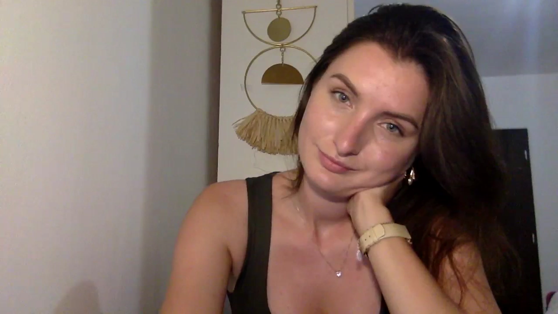 Gallery image thumbnail from EmilyRosier's myfreecams stream on, 09/25/2023, 19:40 image 15 of 20