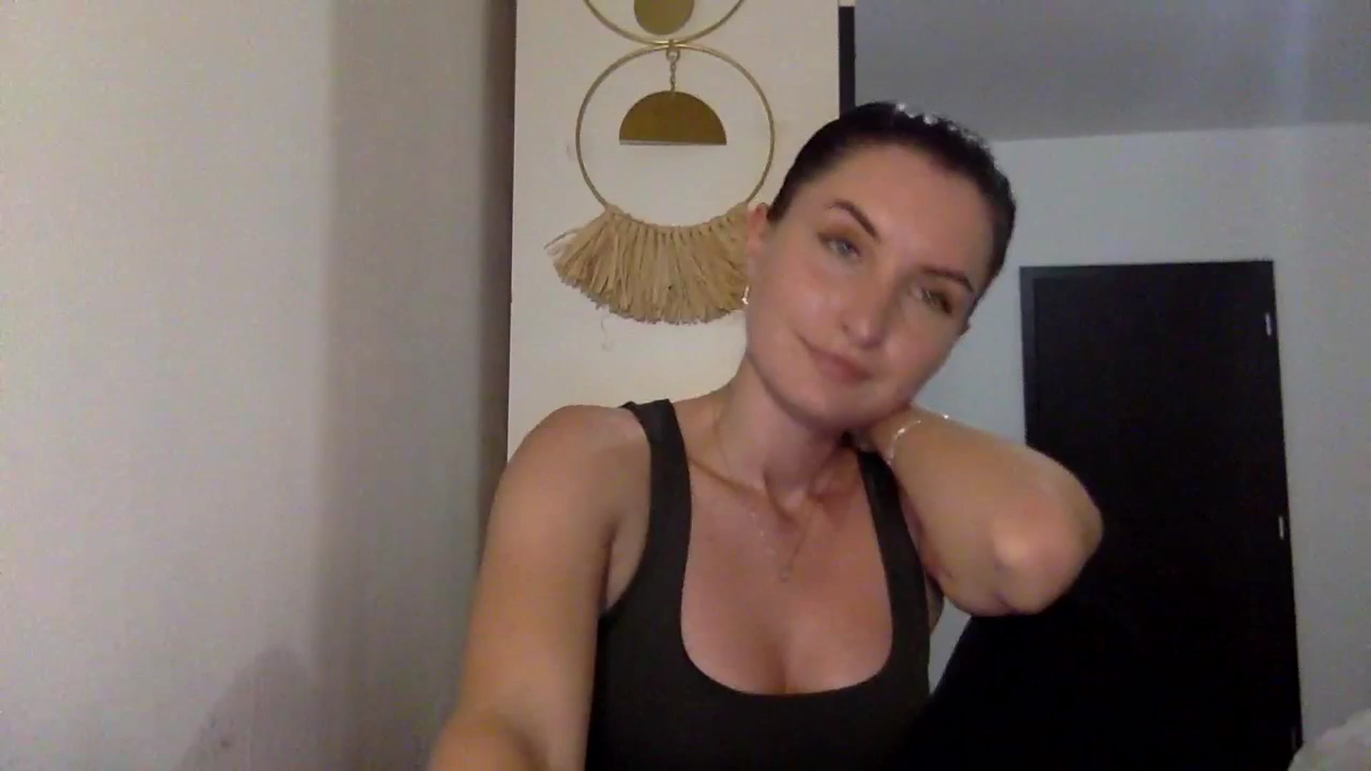 Gallery image thumbnail from EmilyRosier's myfreecams stream on, 09/28/2023, 21:03 image 4 of 20