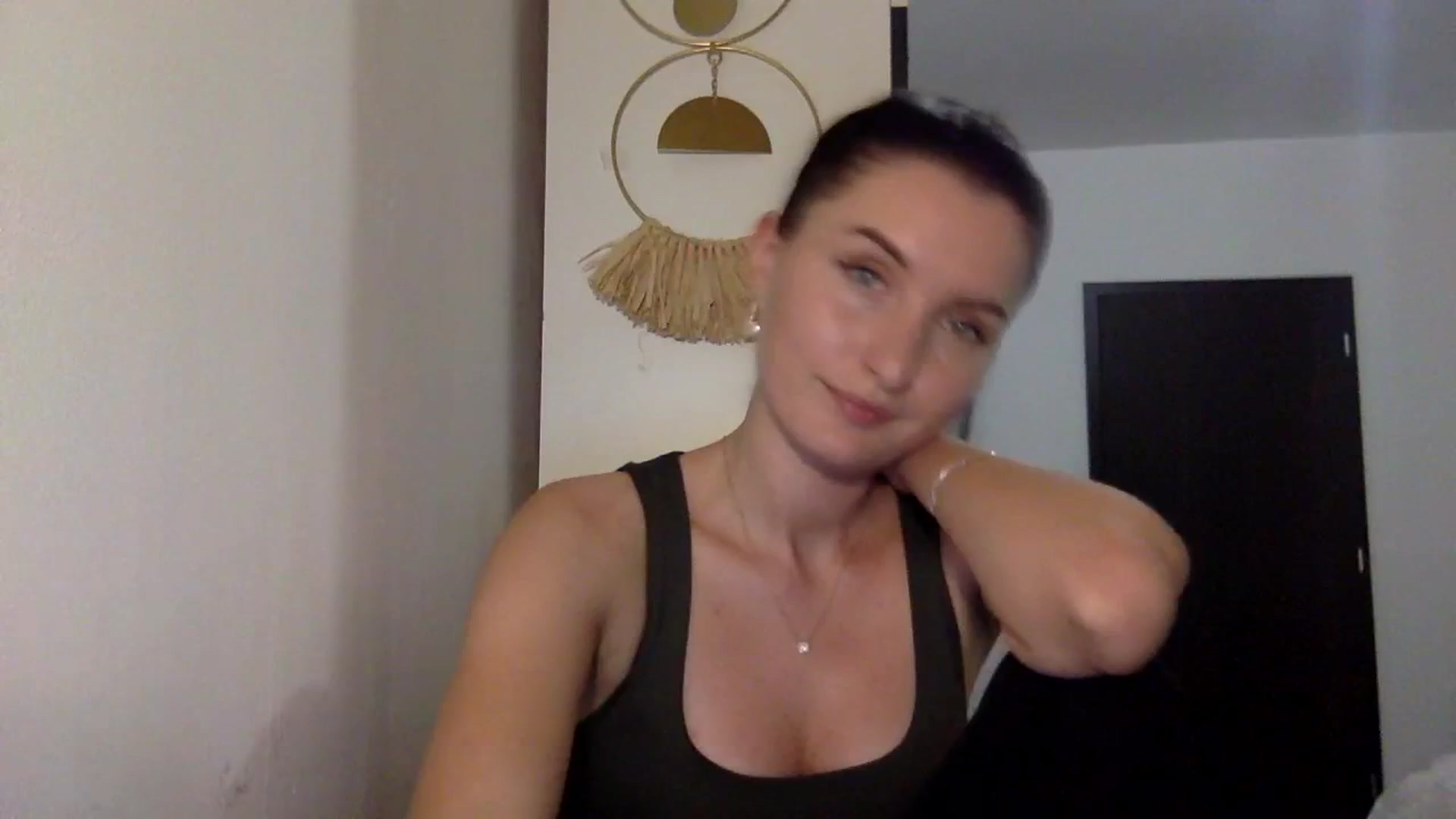 Gallery image thumbnail from EmilyRosier's myfreecams stream on, 09/28/2023, 21:03 image 5 of 20