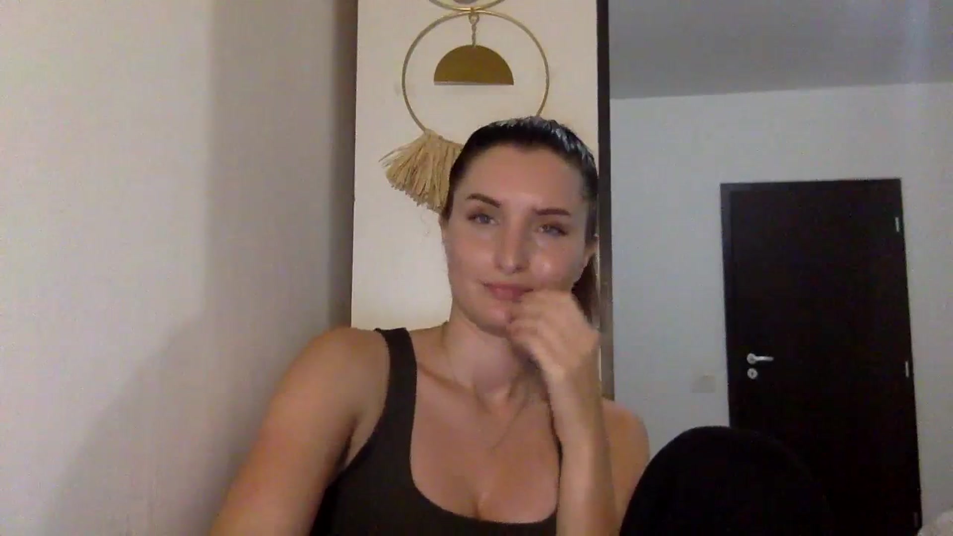 Gallery image thumbnail from EmilyRosier's myfreecams stream on, 09/28/2023, 22:10 image 19 of 20