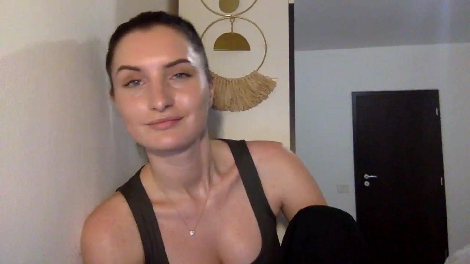 Gallery image thumbnail from EmilyRosier's myfreecams stream on, 09/28/2023, 22:10 image 16 of 20