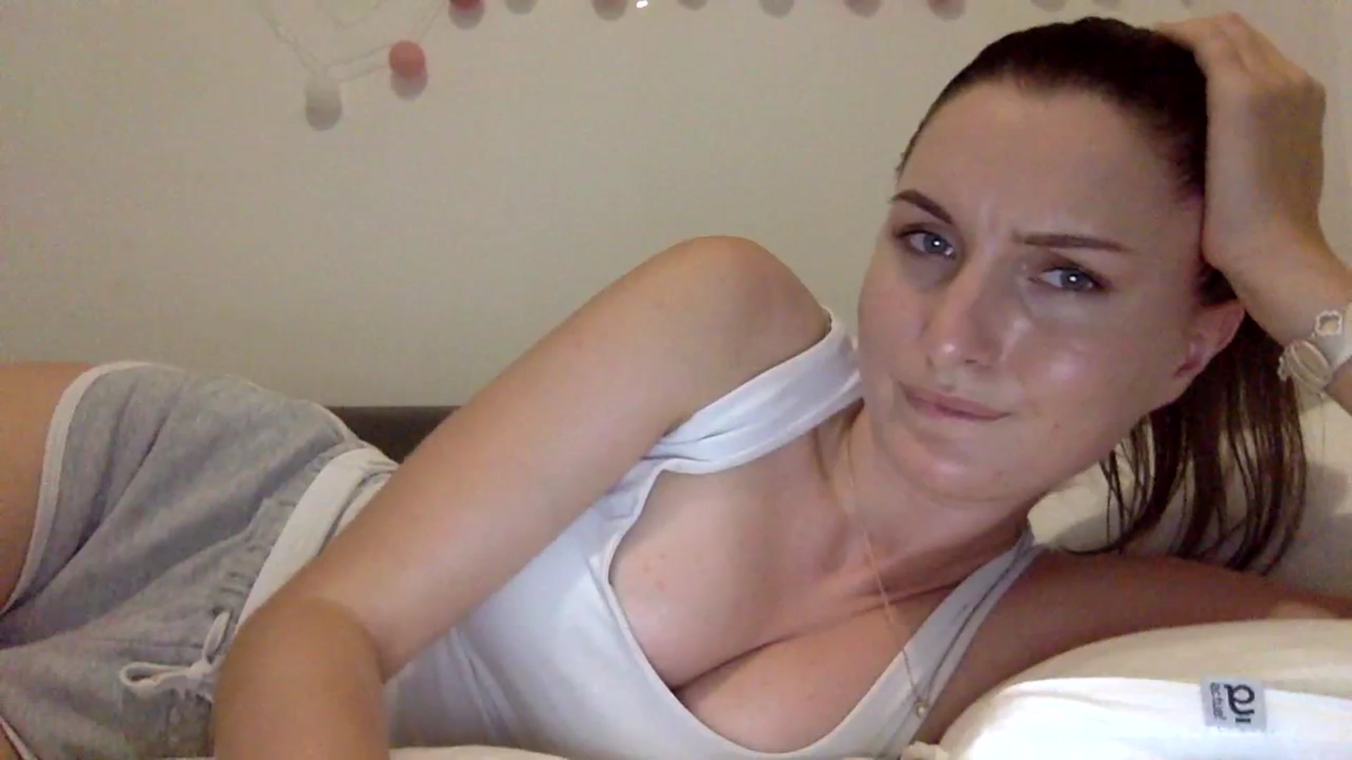 Gallery image thumbnail from EmilyRosier's myfreecams stream on, 09/29/2023, 19:06 image 20 of 20
