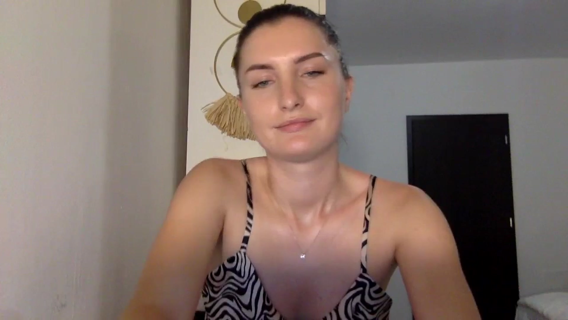 Gallery image thumbnail from EmilyRosier's myfreecams stream on, 11/07/2023, 21:13 image 12 of 20