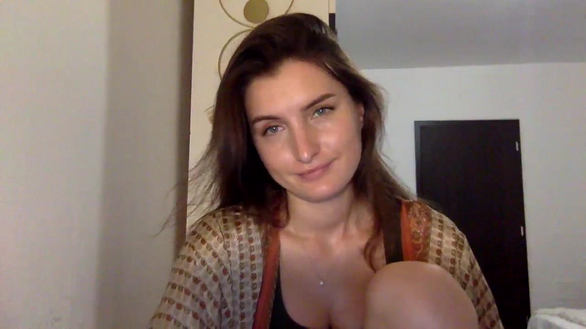 Gallery image thumbnail from EmilyRosier's myfreecams stream on, 11/08/2023, 22:50 image 19 of 20