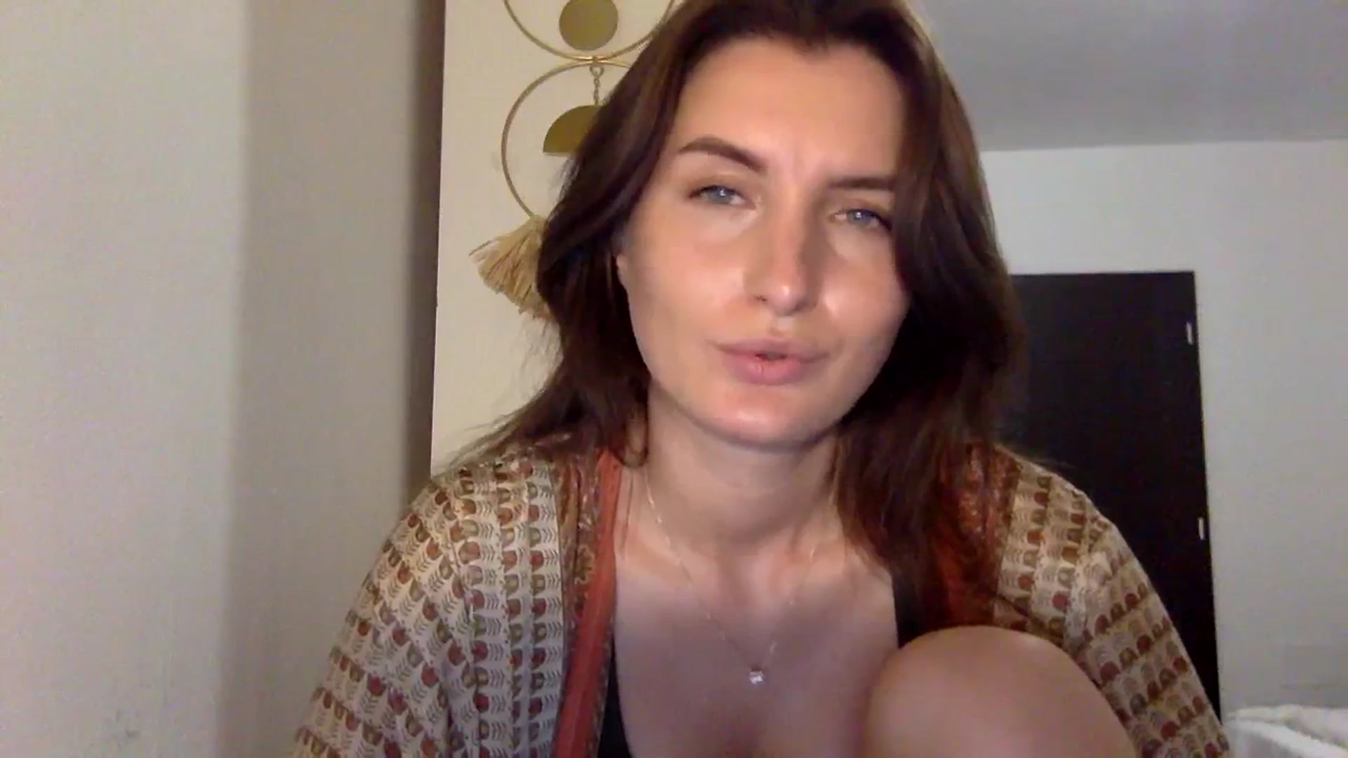 Gallery image thumbnail from EmilyRosier's myfreecams stream on, 11/08/2023, 22:50 image 16 of 20
