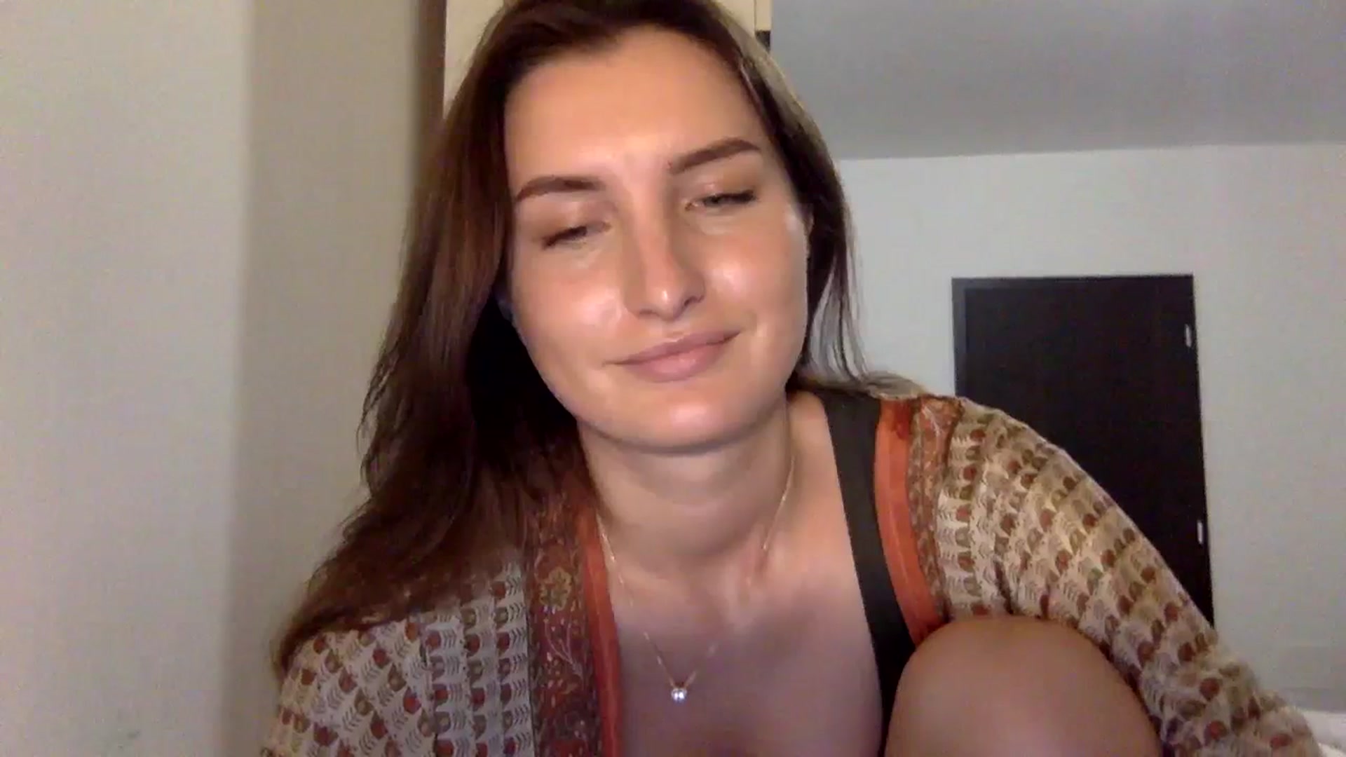 Gallery image thumbnail from EmilyRosier's myfreecams stream on, 11/08/2023, 22:50 image 5 of 20