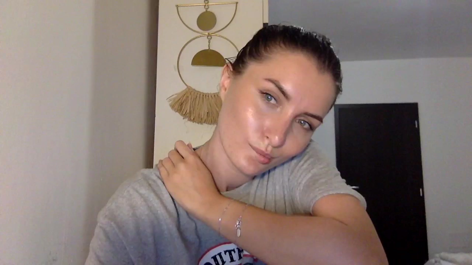Gallery image thumbnail from EmilyRosier's myfreecams stream on, 11/09/2023, 20:38 image 2 of 20